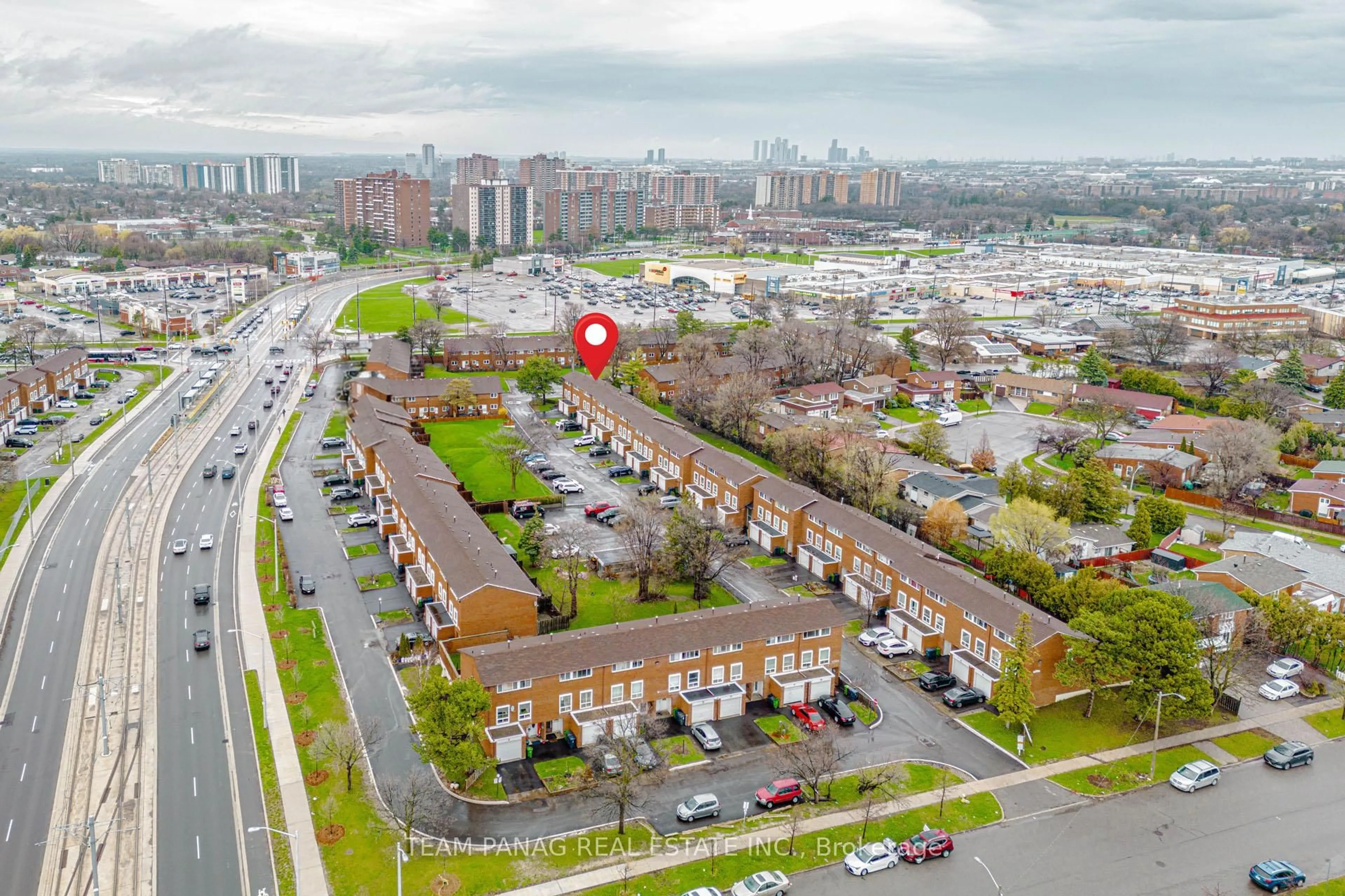 A pic from outside/outdoor area/front of a property/back of a property/a pic from drone, city buildings view from balcony for 9 Kendleton Dr #30, Toronto Ontario M9V 1T6