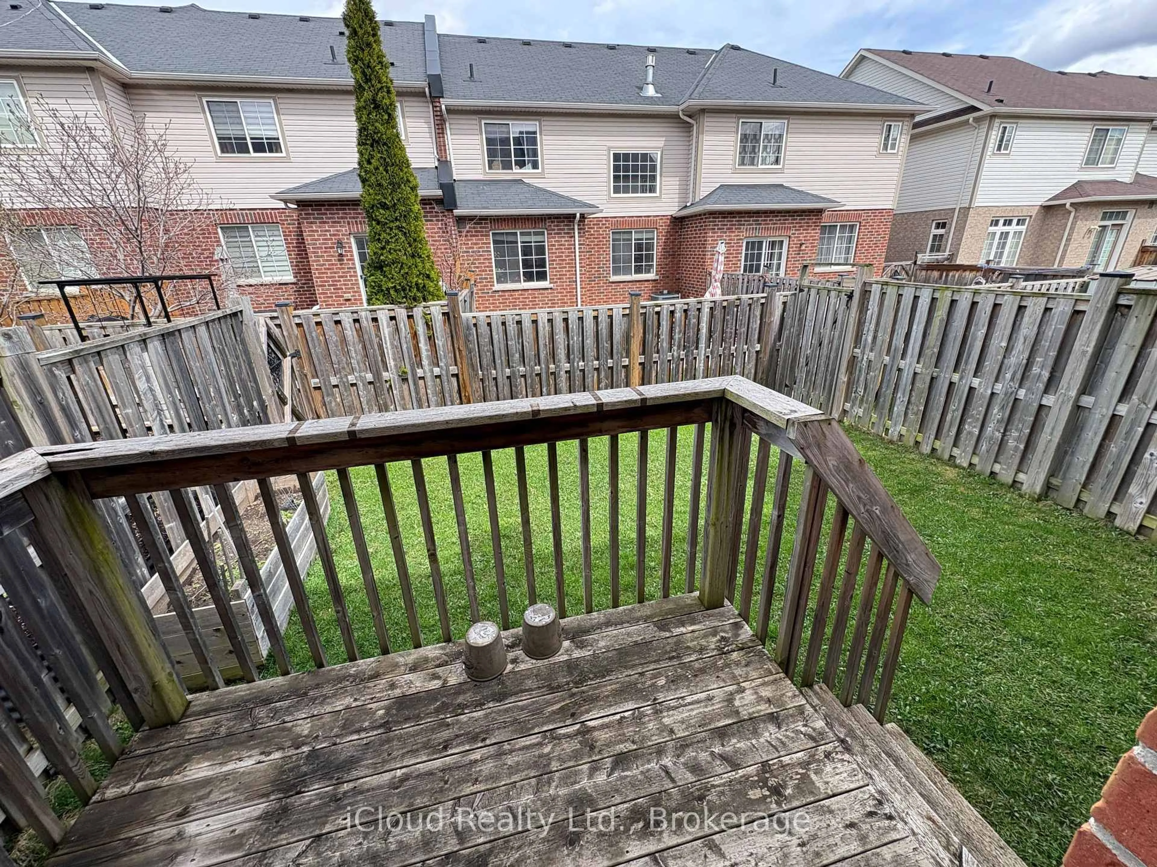 Unknown for 561 Murray Meadows Pl, Milton Ontario L9T 8L8