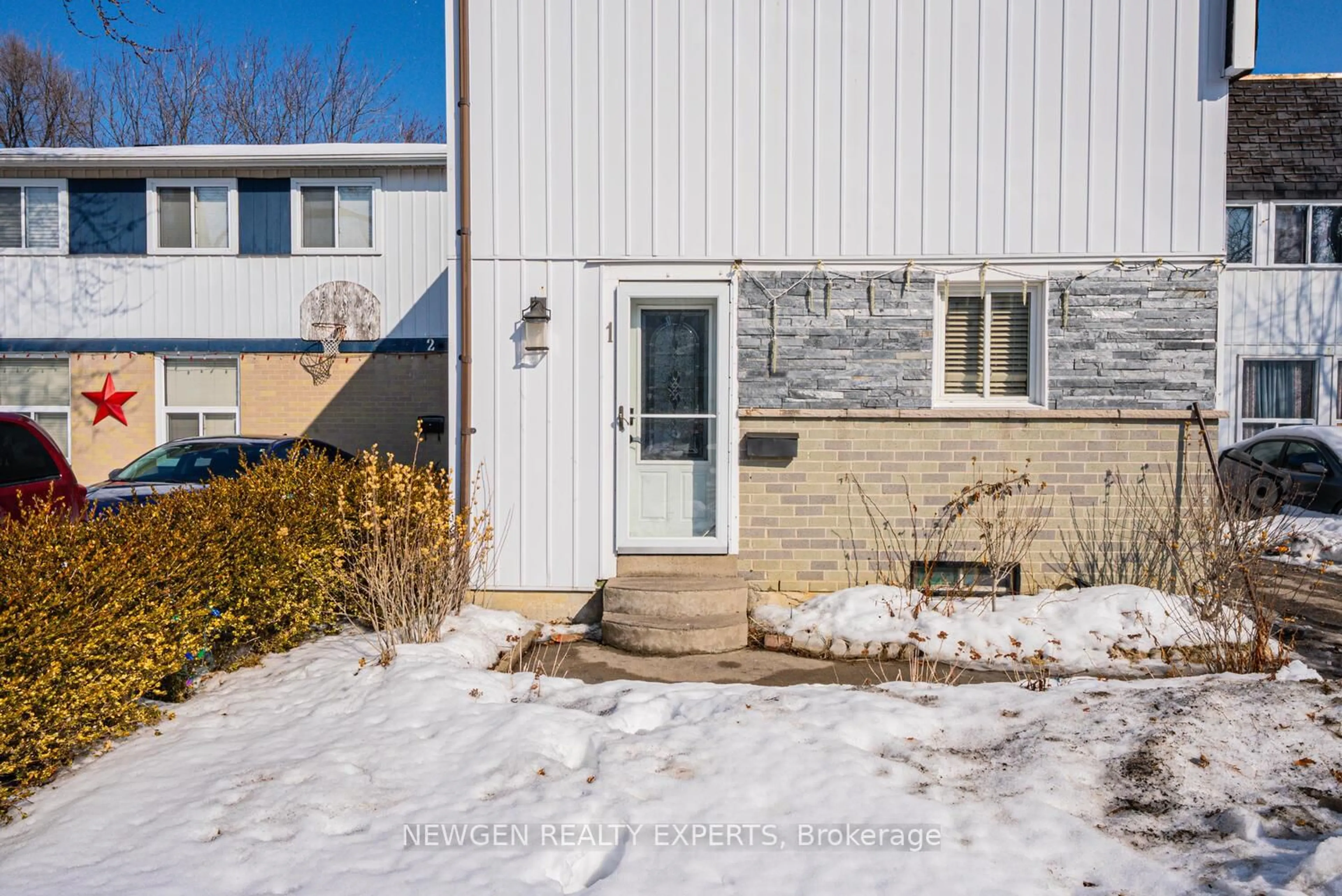 Unknown for 1 Jacobs Sq, Brampton Ontario L6S 2M4