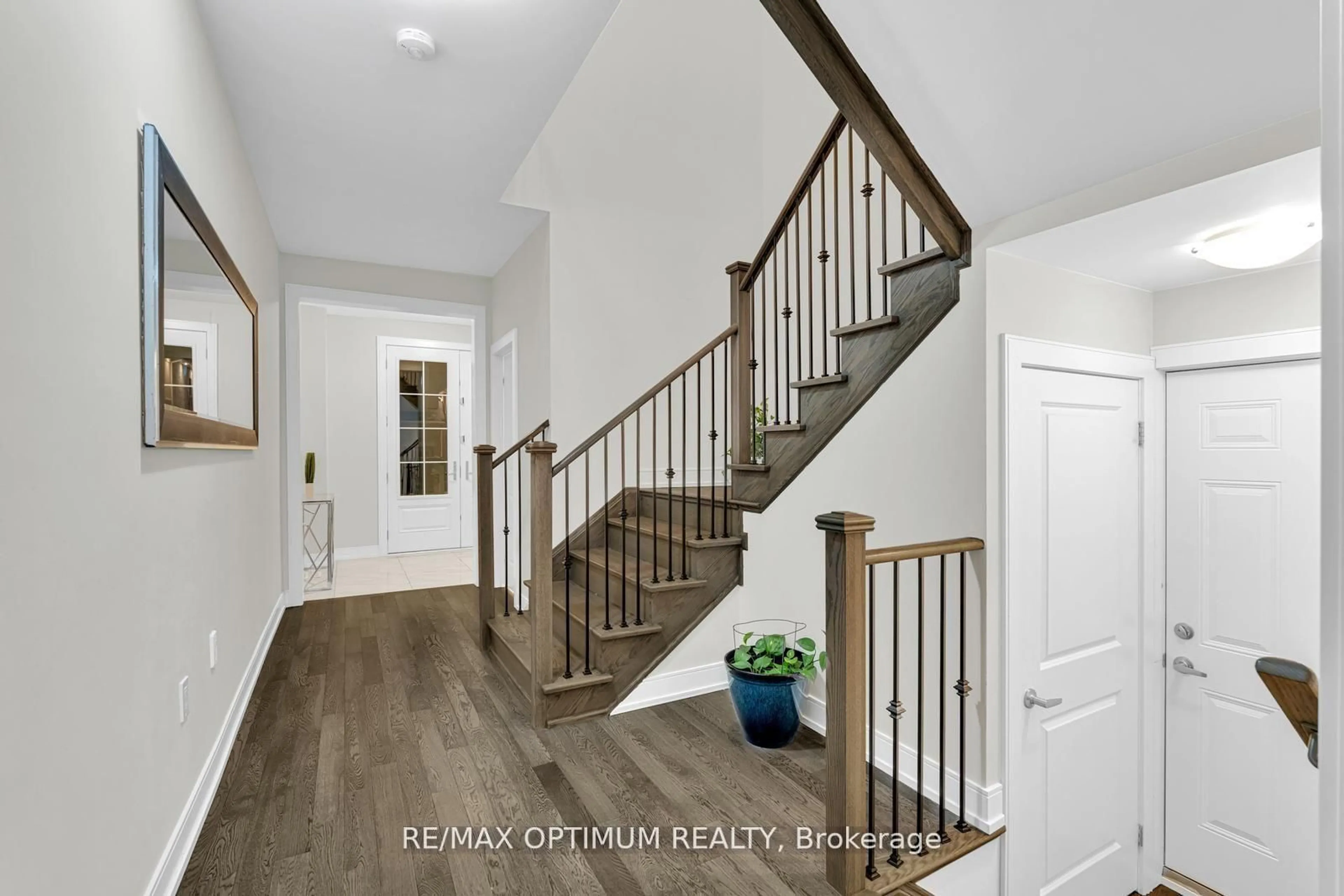 Indoor entryway for 9 Bergin St, Brampton Ontario L6X 0X1