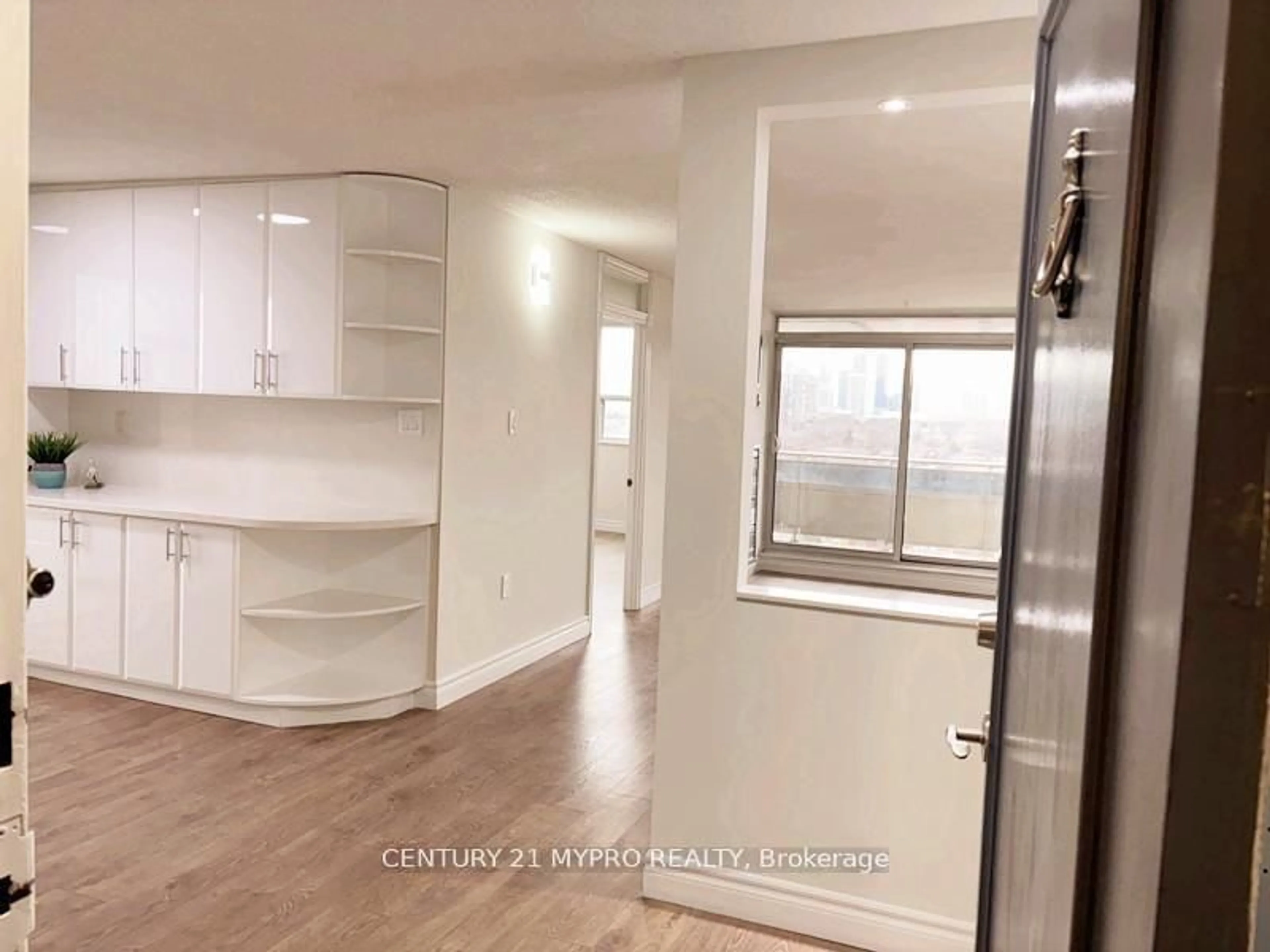 Unknown for 355 Rathburn Rd #1001, Mississauga Ontario L4Z 1H4