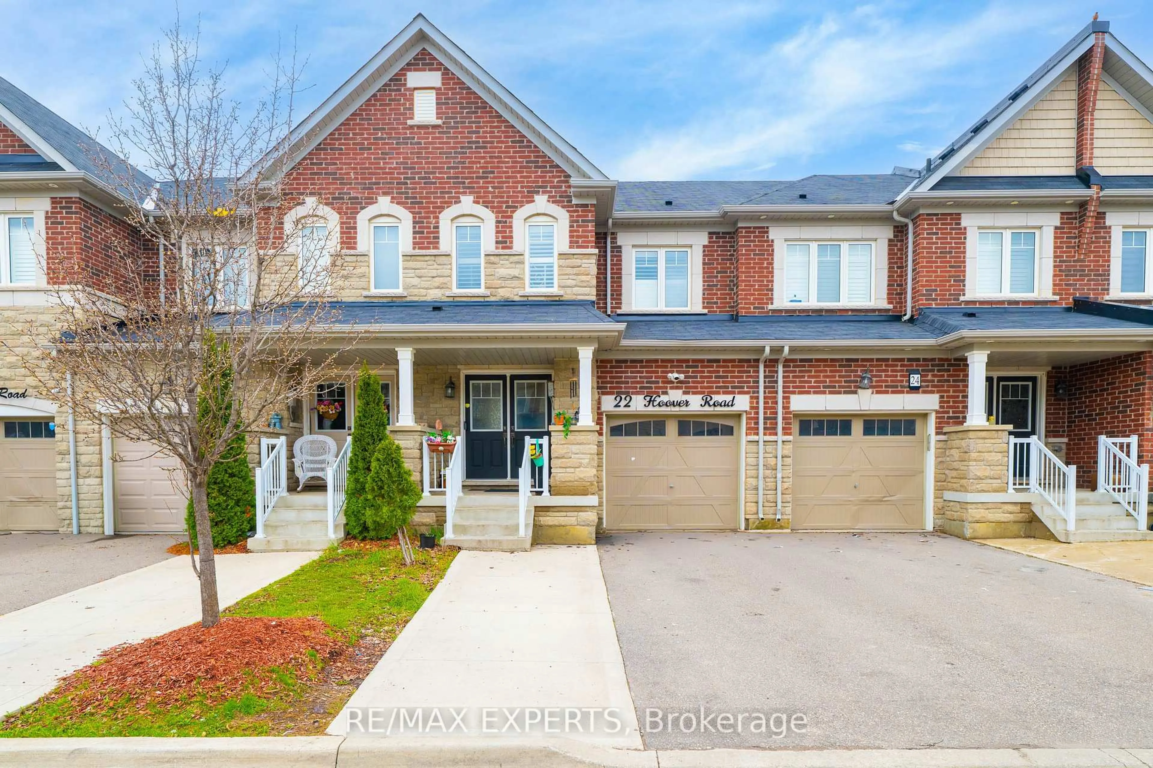 Home with brick exterior material, street for 22 Hoover Rd, Brampton Ontario L7A 4L2