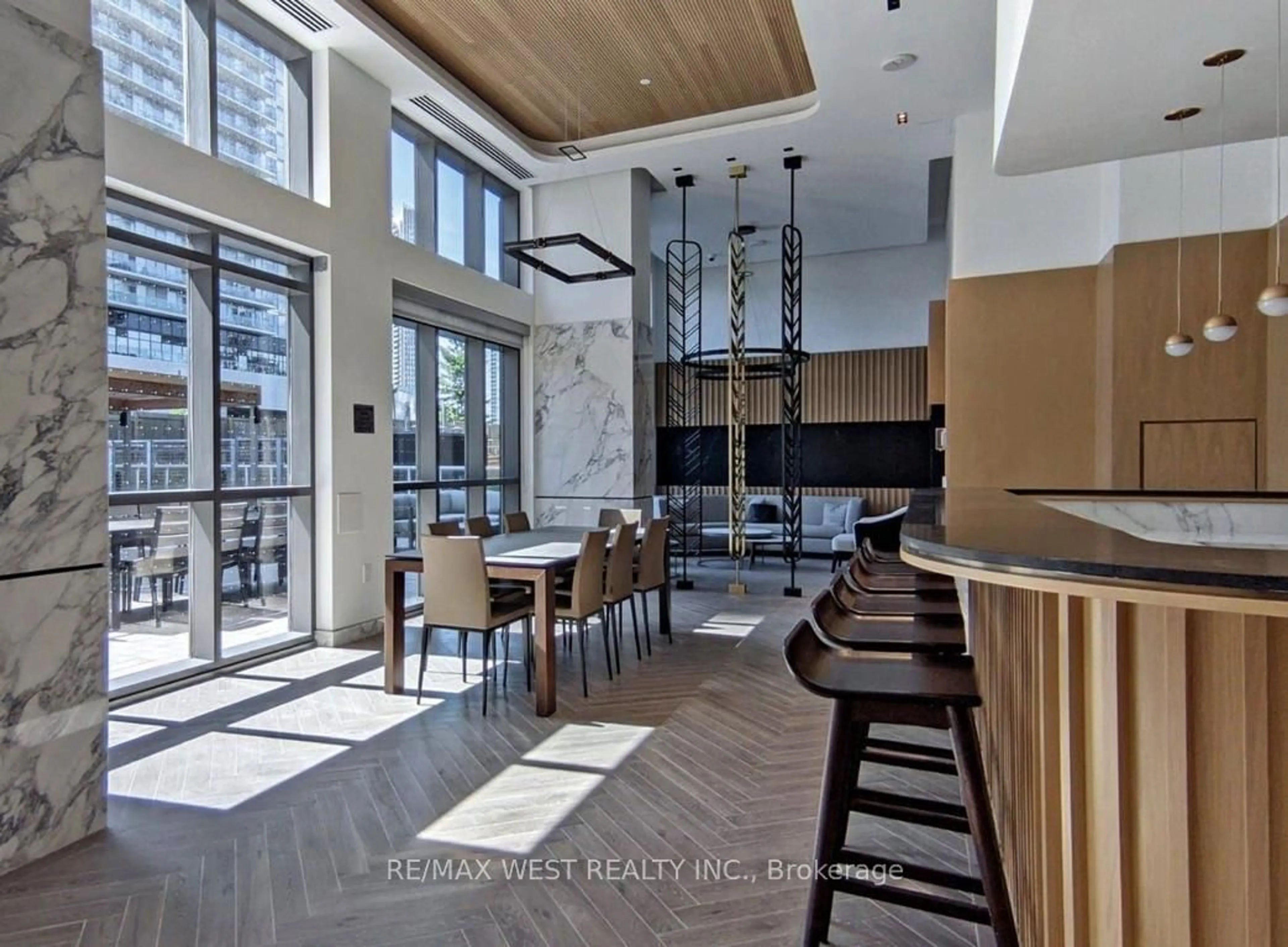 Unknown for 65 Annie Craig Dr #501, Toronto Ontario M8V 0G3