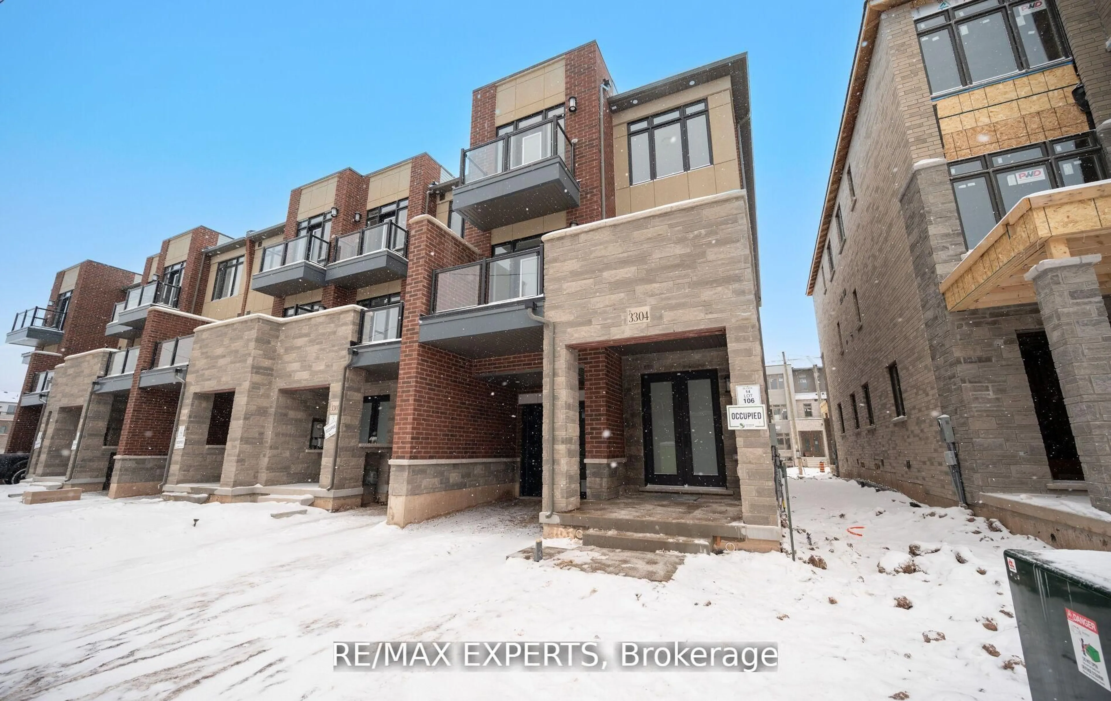 Home with brick exterior material, building for 3304 Azam Way, Oakville Ontario L6M 4K1