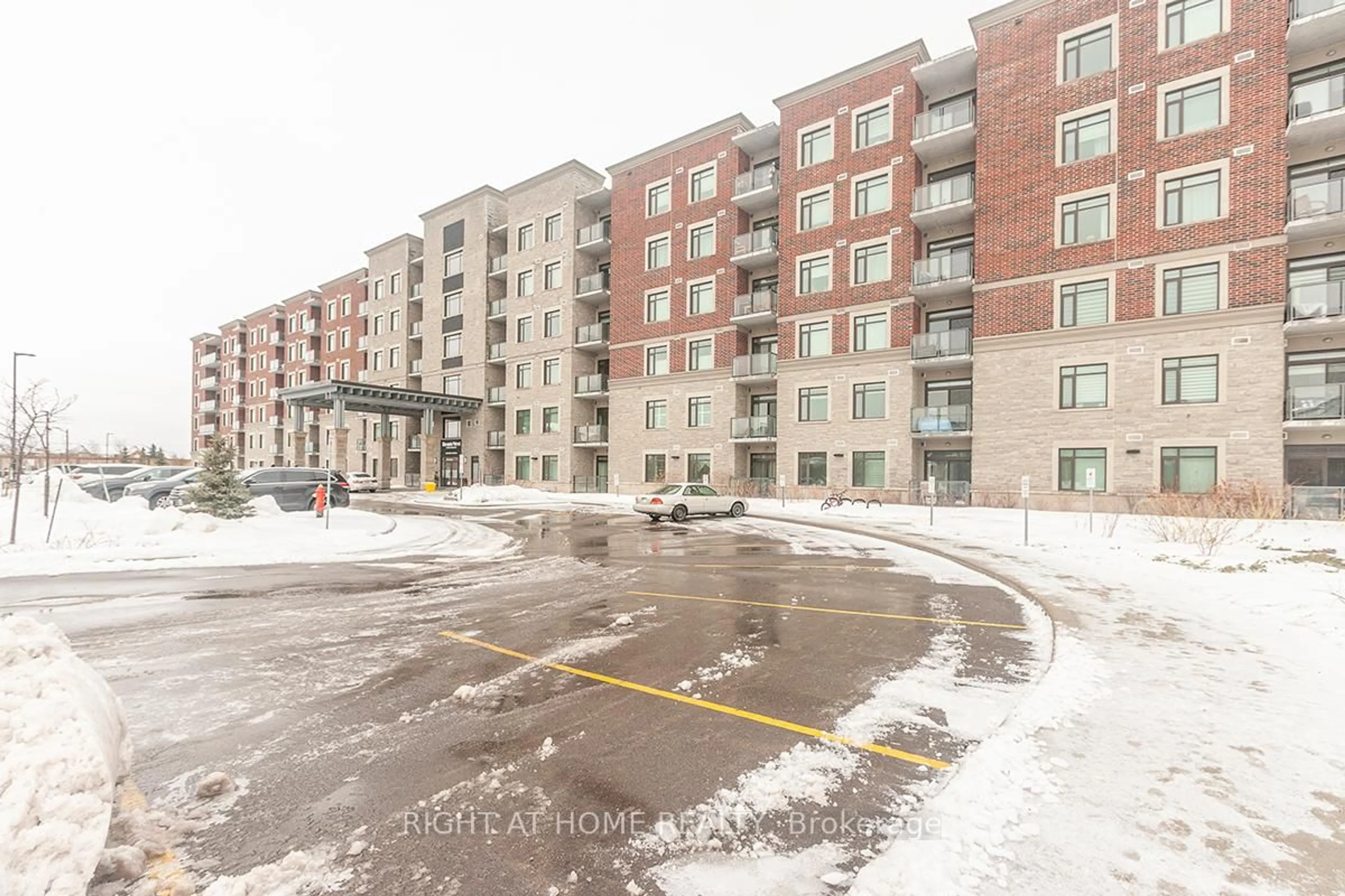 Unknown for 830 MEGSON Terr #321, Milton Ontario L9T 9M7