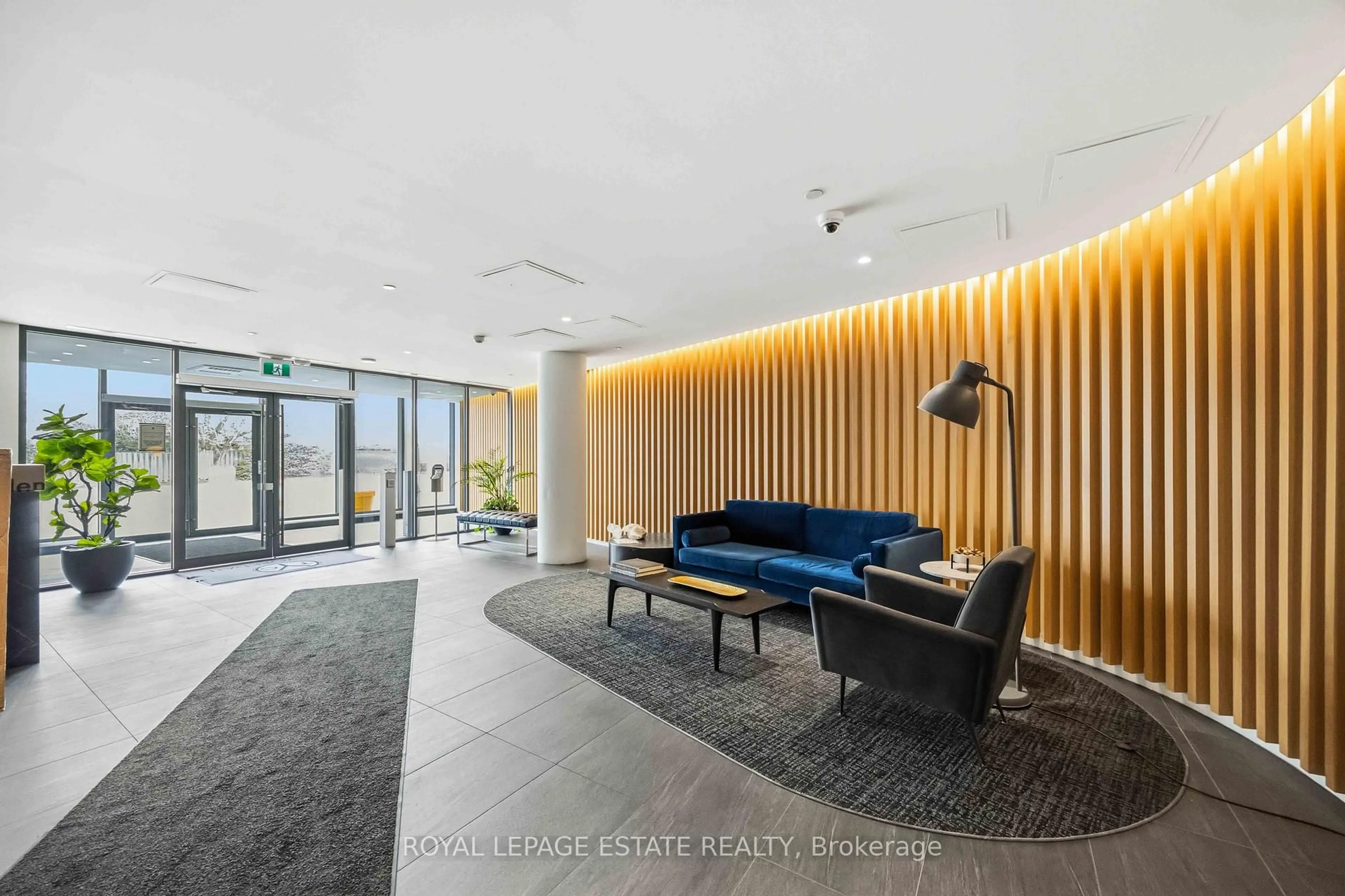 Lobby for 160 Flemington Rd #1505, Toronto Ontario M6A 0A9