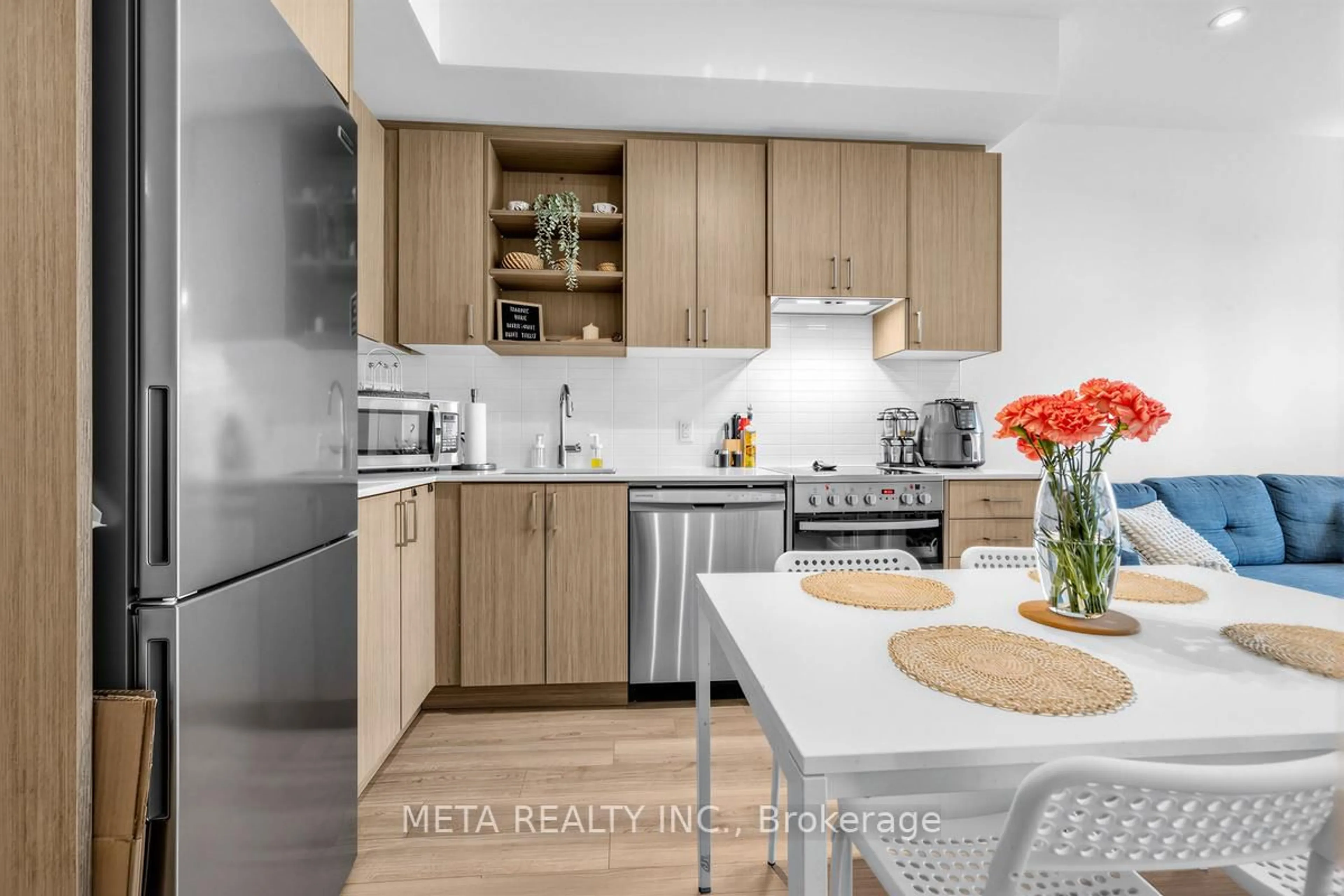 Contemporary kitchen, unknown for 50 George Butchart Dr #108, Toronto Ontario M3K 0C9