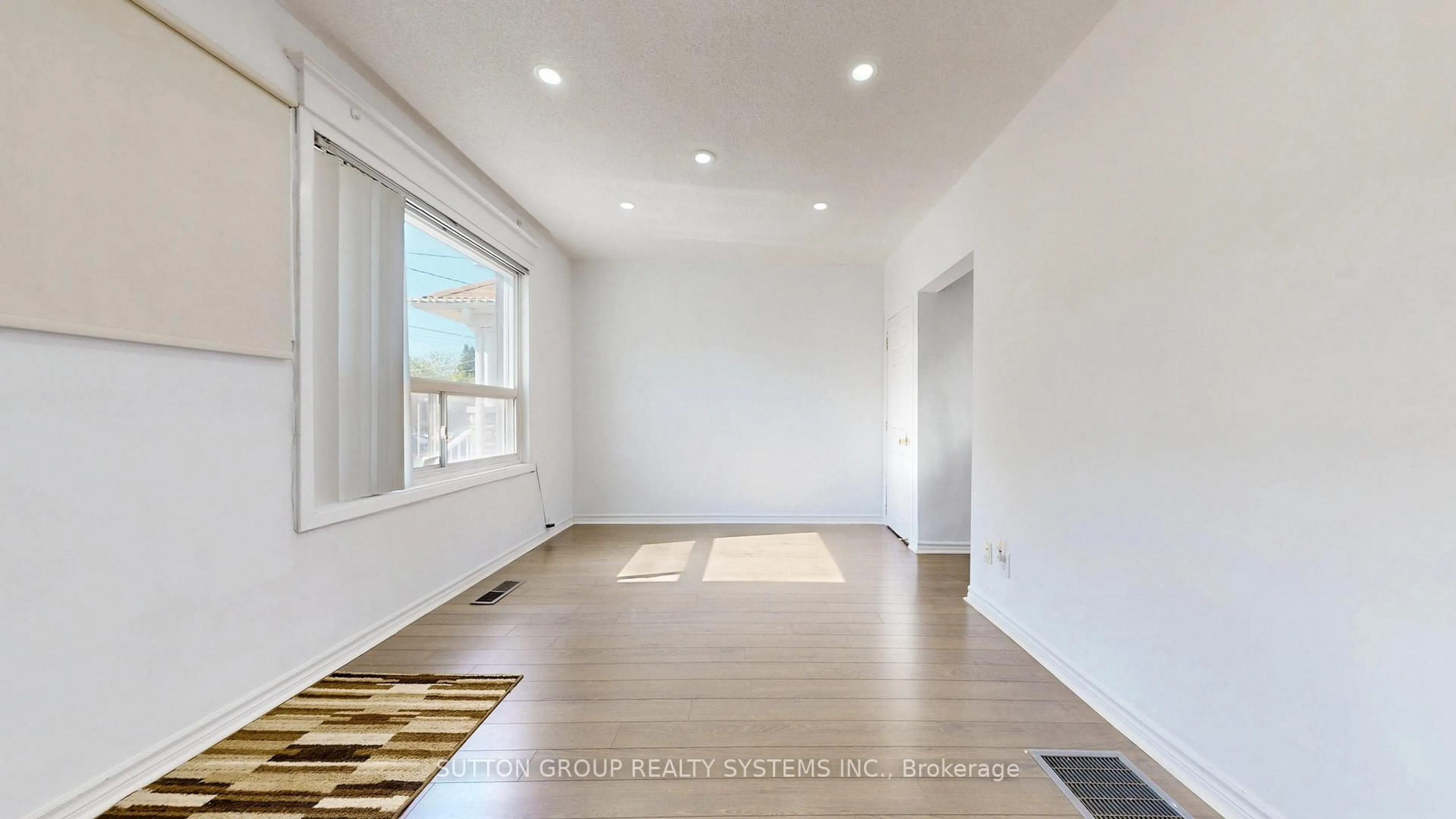 A pic of a room for 128 Northland Ave, Toronto Ontario M6N 2E2