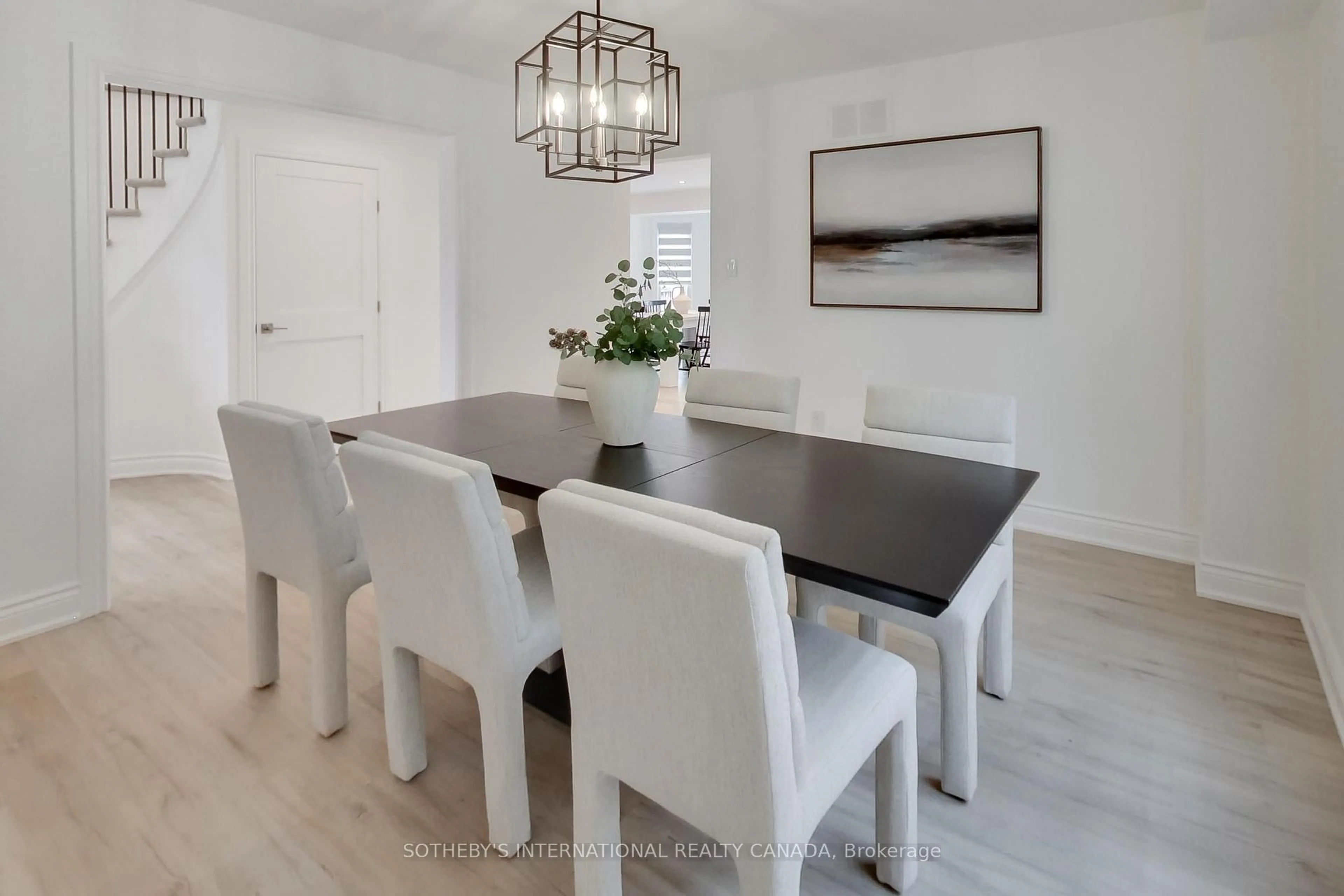 Dining room, unknown for 1124 Lansdown Dr, Oakville Ontario L6J 7N7