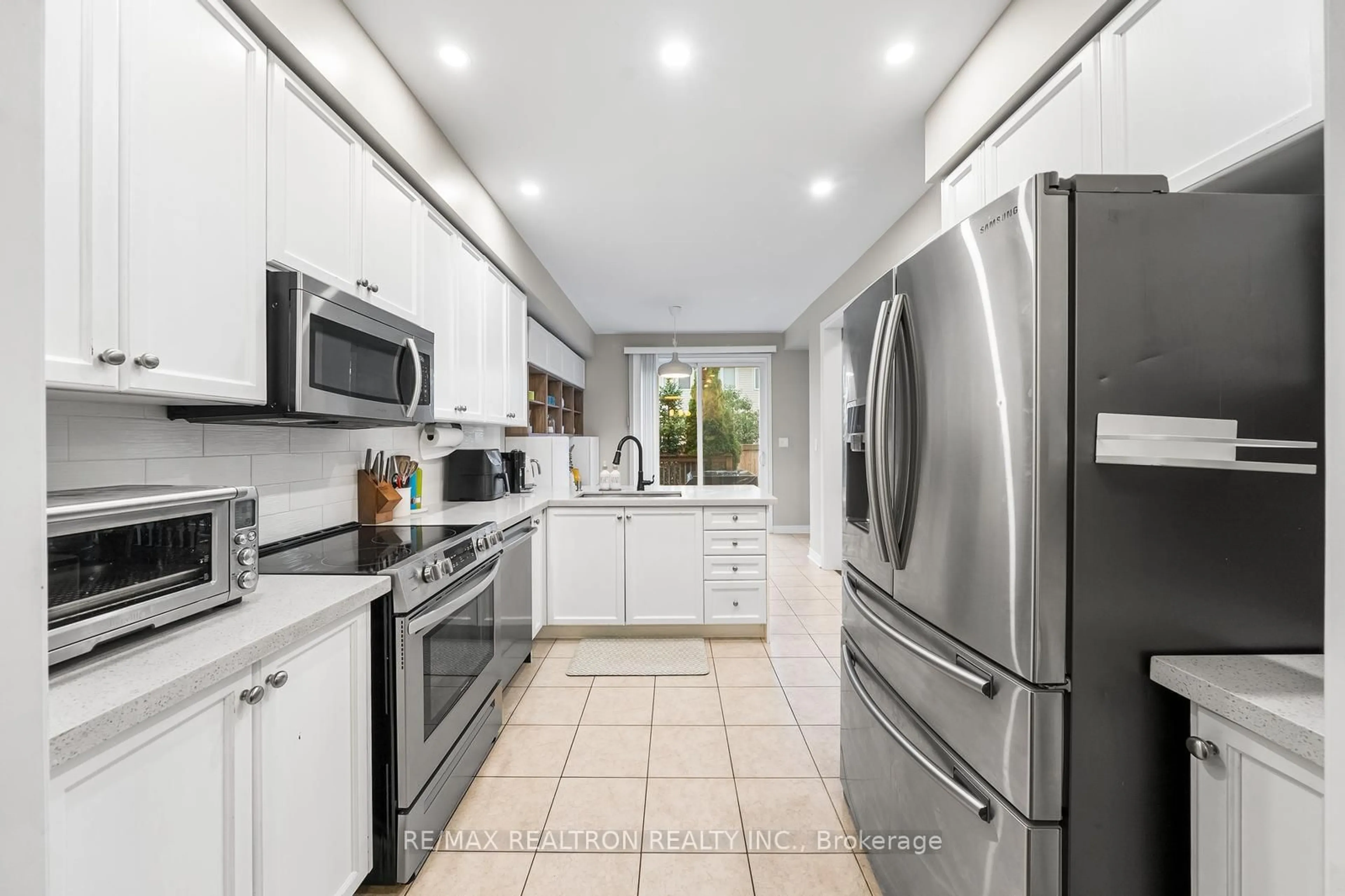 Unknown for 3275 Stalybridge Dr #58, Oakville Ontario L6M 0L2