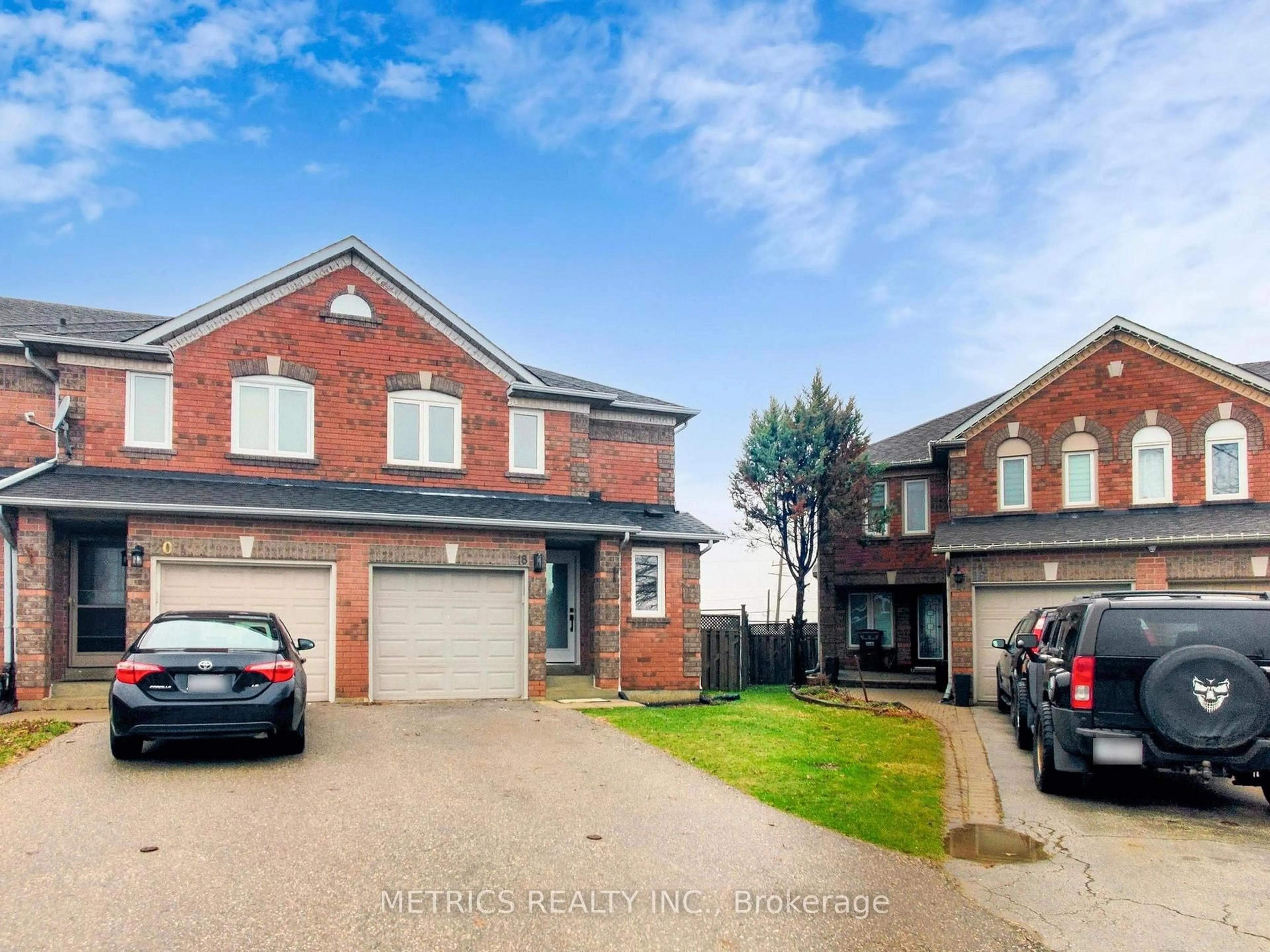 Home with brick exterior material, street for 18 Alderbrook Pl, Caledon Ontario L7E 1V3