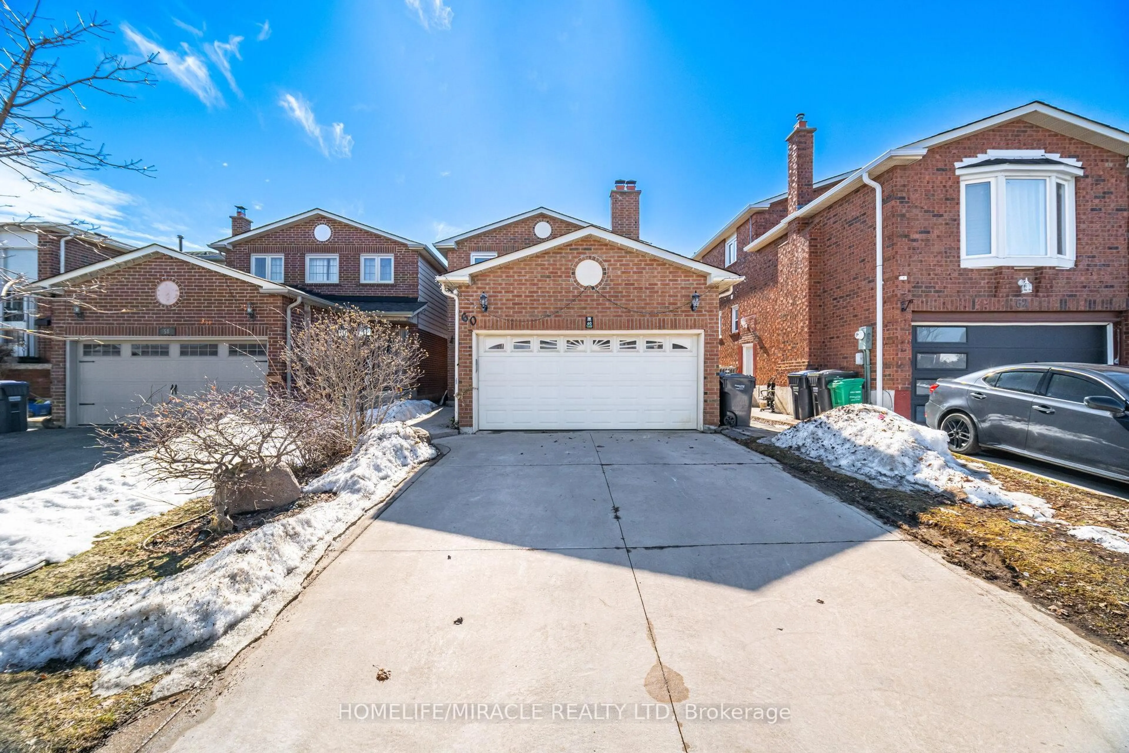 A pic from outside/outdoor area/front of a property/back of a property/a pic from drone, street for 60 Trewartha Cres, Brampton Ontario L6Z 1X4