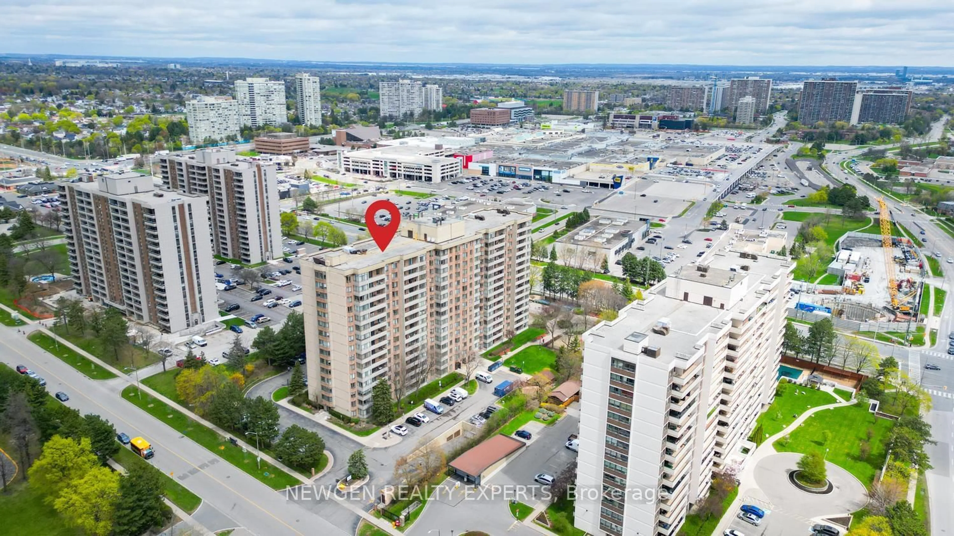 A pic from outside/outdoor area/front of a property/back of a property/a pic from drone, city buildings view from balcony for 5 Lisa St #1404, Brampton Ontario L6T 4T4