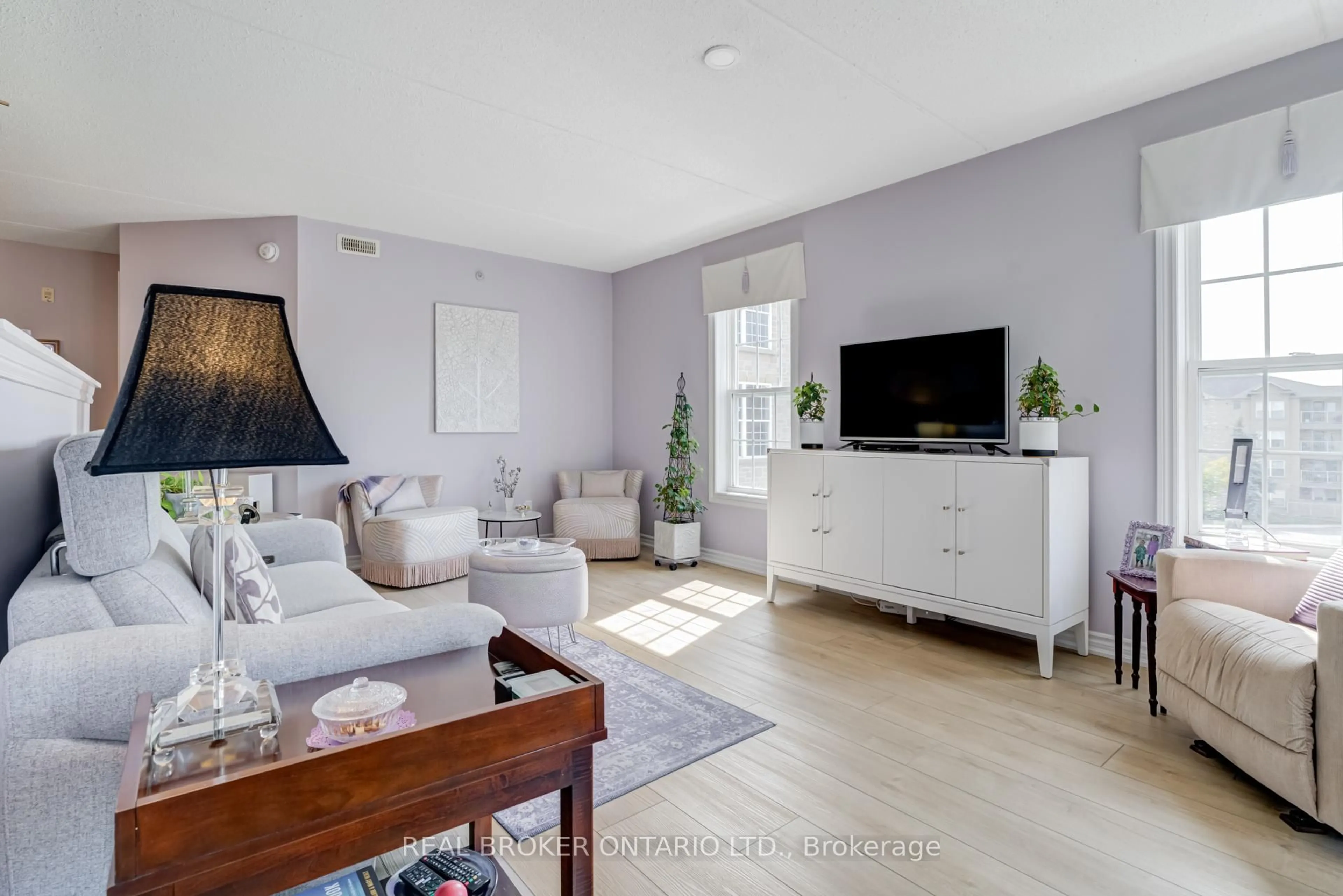 Living room with furniture, unknown for 1460 Bishops Gate #313, Oakville Ontario L6M 4N5