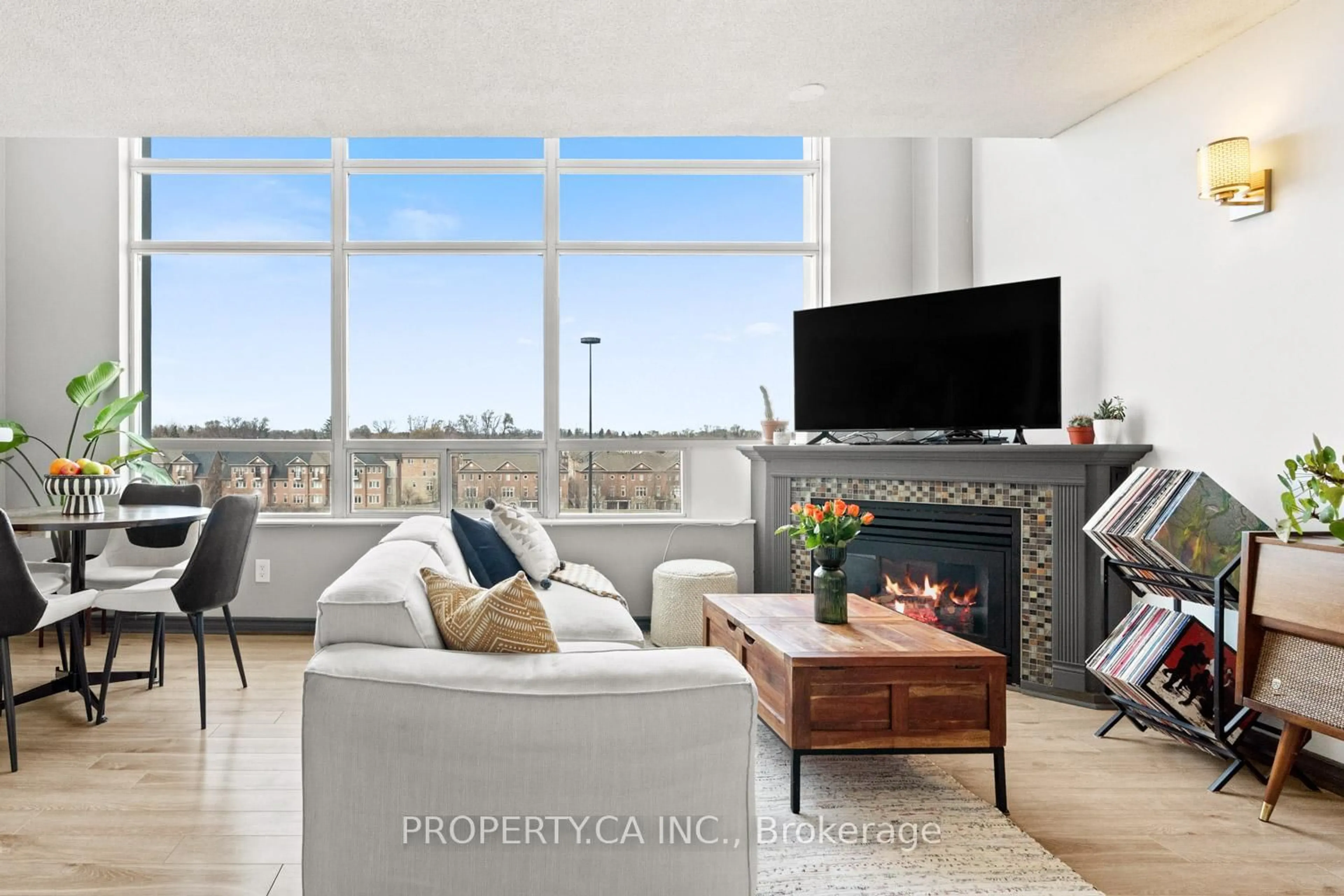 Living room with furniture, unknown for 200 Manitoba St #421, Toronto Ontario M8Y 3Y9