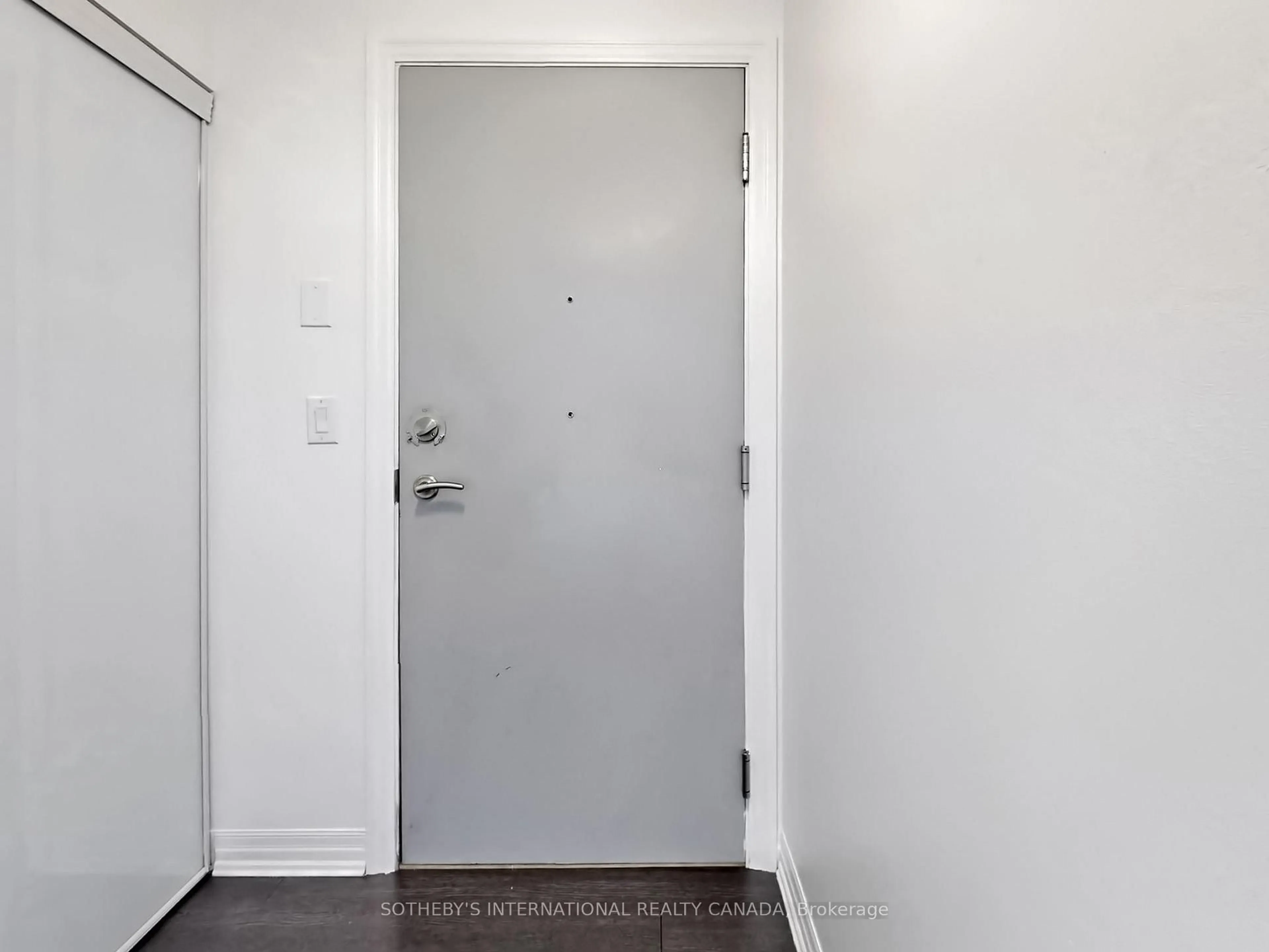 Indoor entryway for 80 Esther Lorrie Dr #1018, Toronto Ontario M9W 0C6