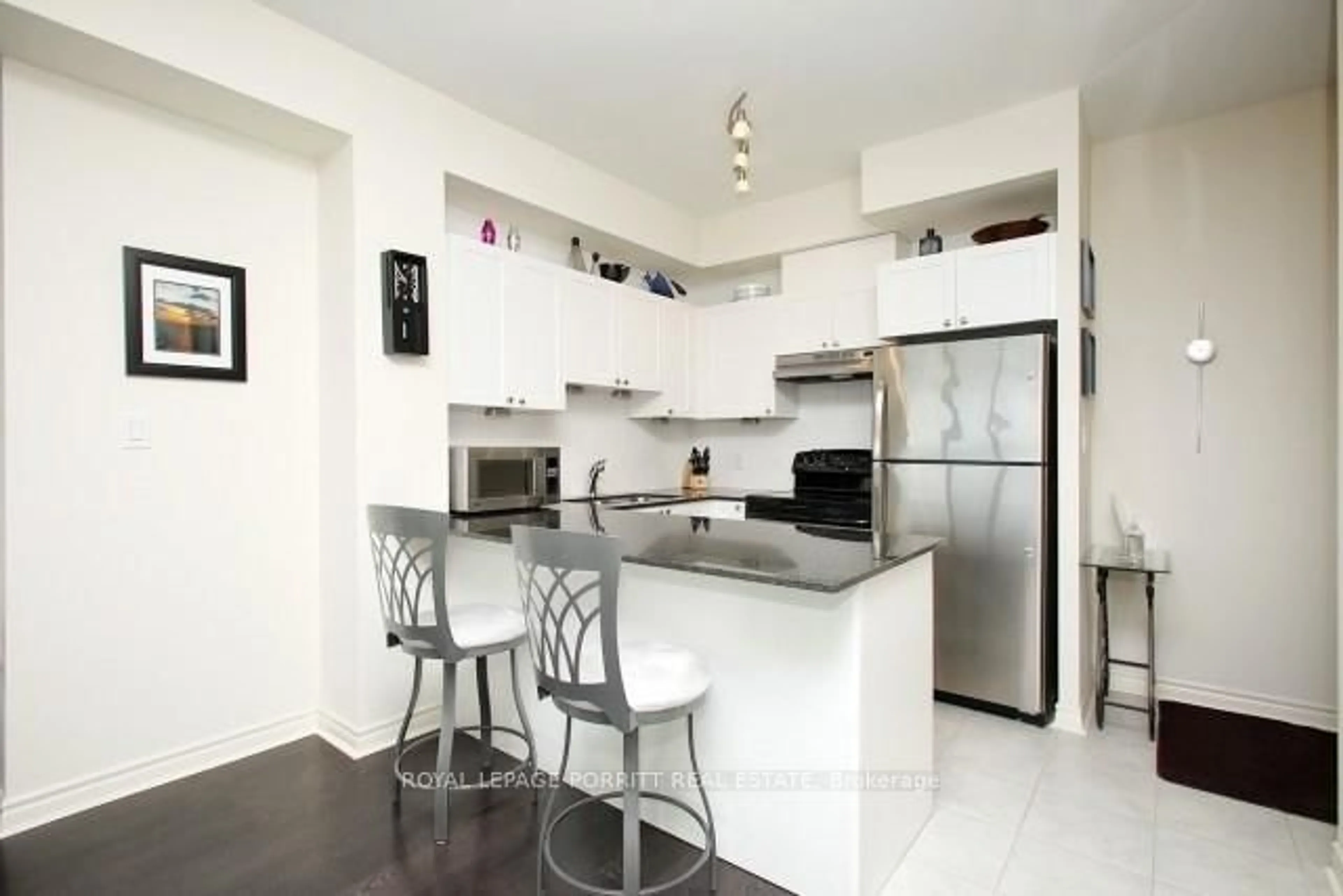 Standard kitchen, ceramic/tile floor for 3865 Lake Shore Blvd #1109, Toronto Ontario M8W 0A2