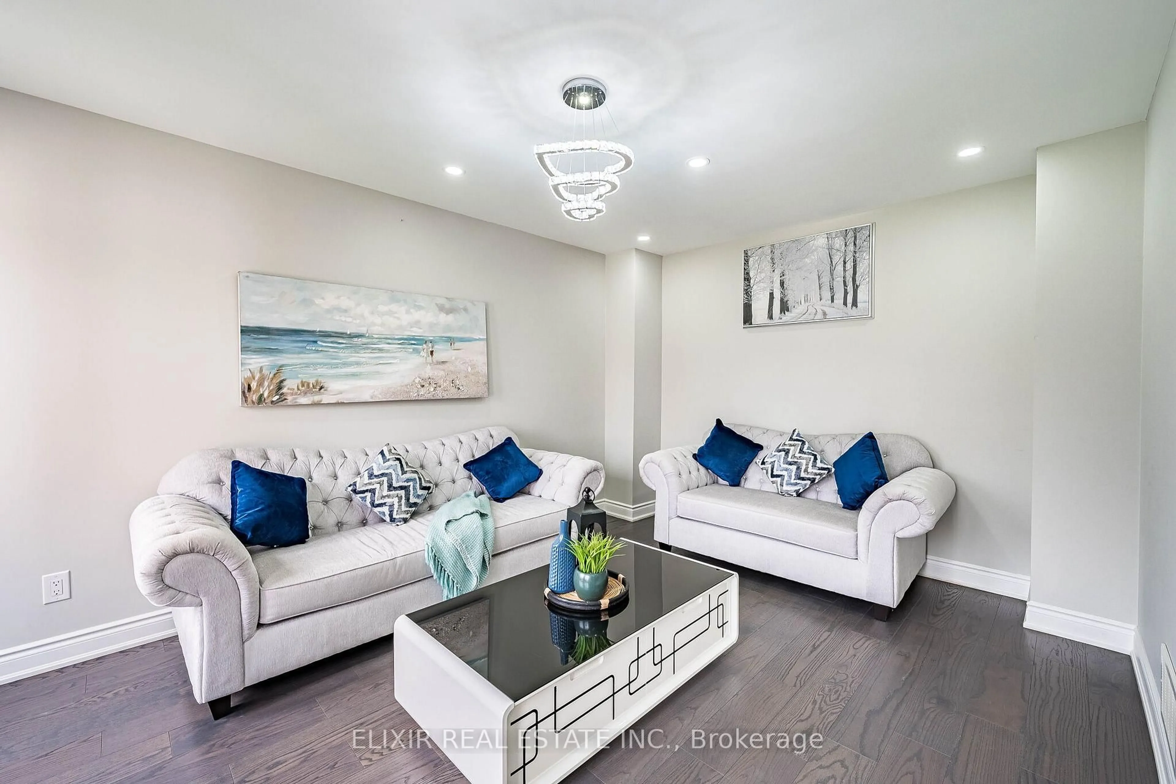 Living room with furniture, unknown for 82 Kimbark Dr, Brampton Ontario L6X 3C6