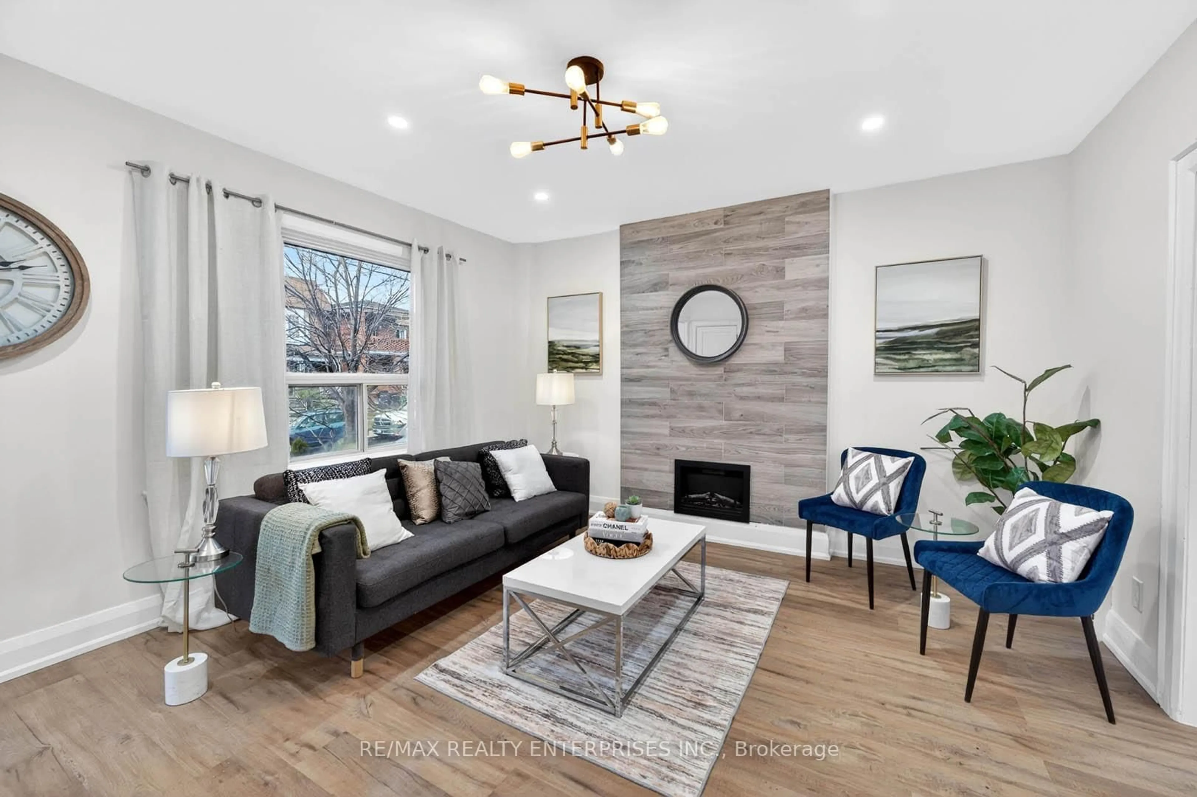 Living room with furniture, unknown for 41 Greenlaw Ave, Toronto Ontario M6H 3V7