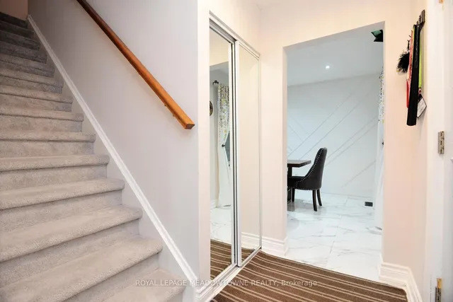 825 North Service Rd, Mississauga 4