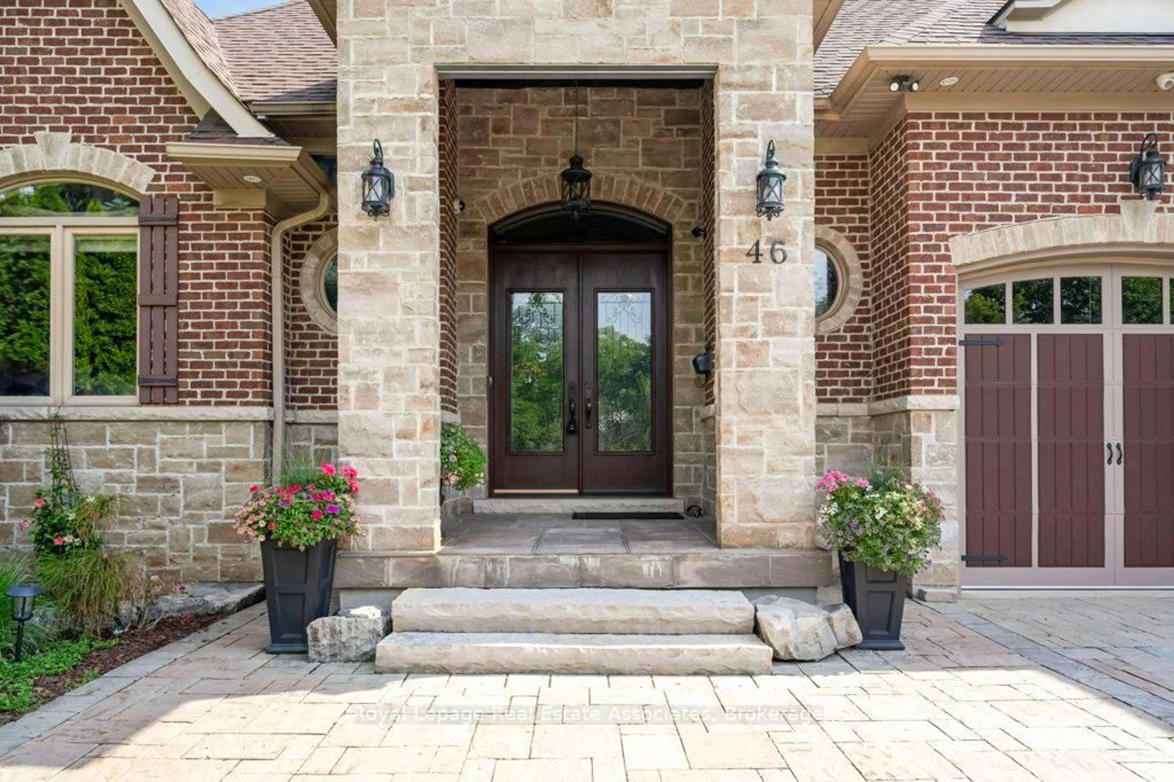 Home with brick exterior material, street for 46 Scott St, Brampton Ontario L6V 1S2