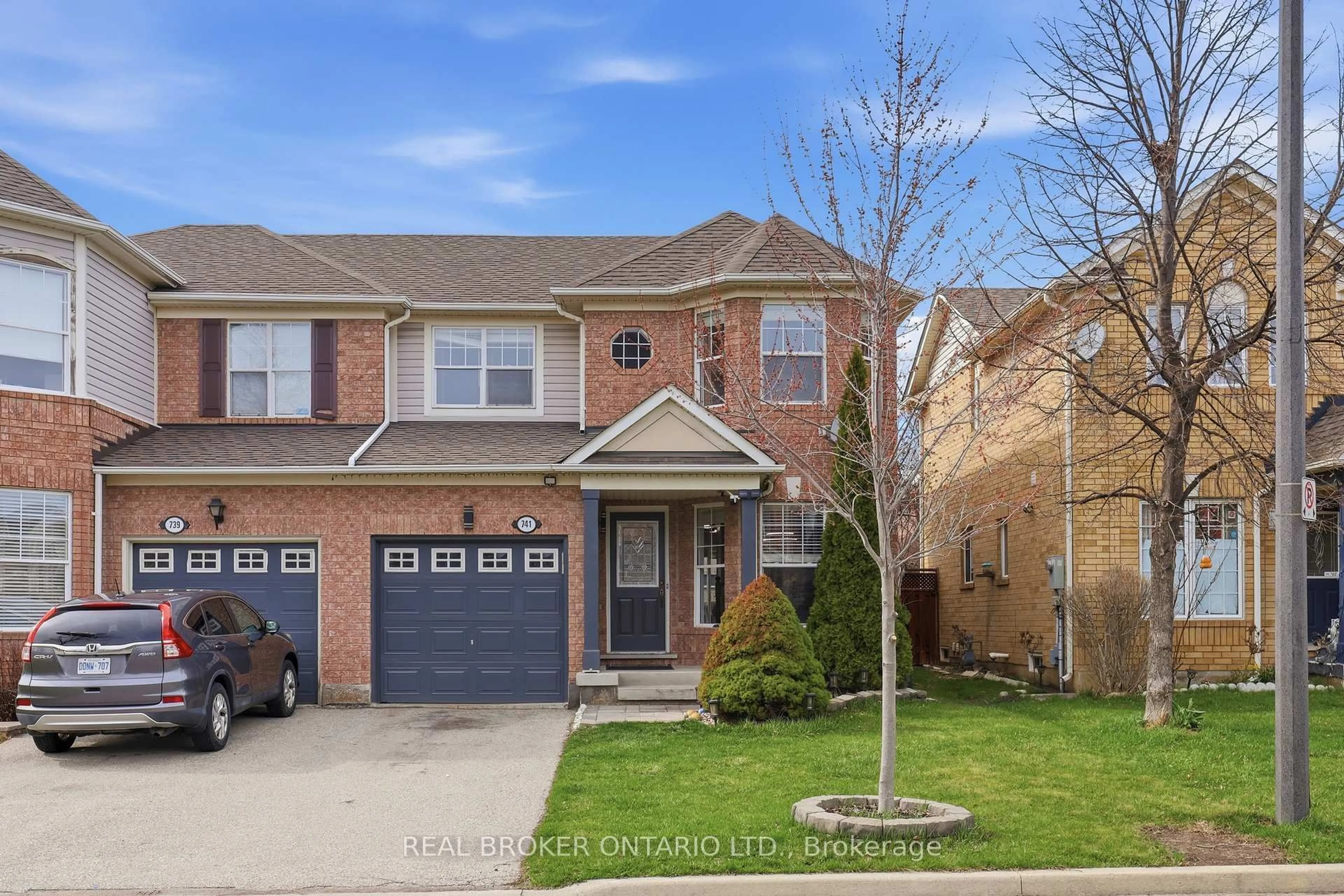 Home with brick exterior material, street for 741 Hutchinson Ave, Milton Ontario L9T 6A7