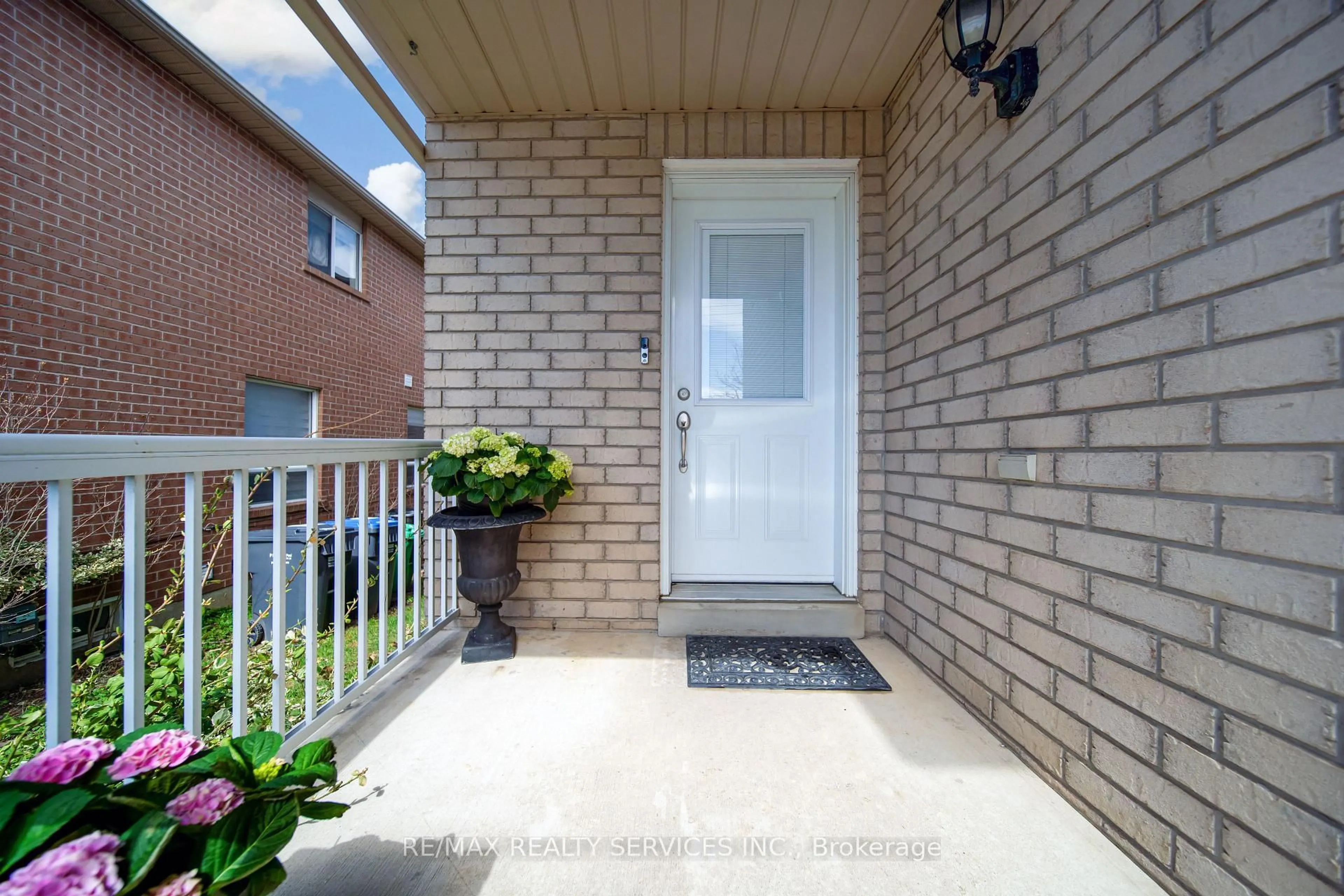 Unknown for 81 Roadmaster Lane, Brampton Ontario L7A 3A8