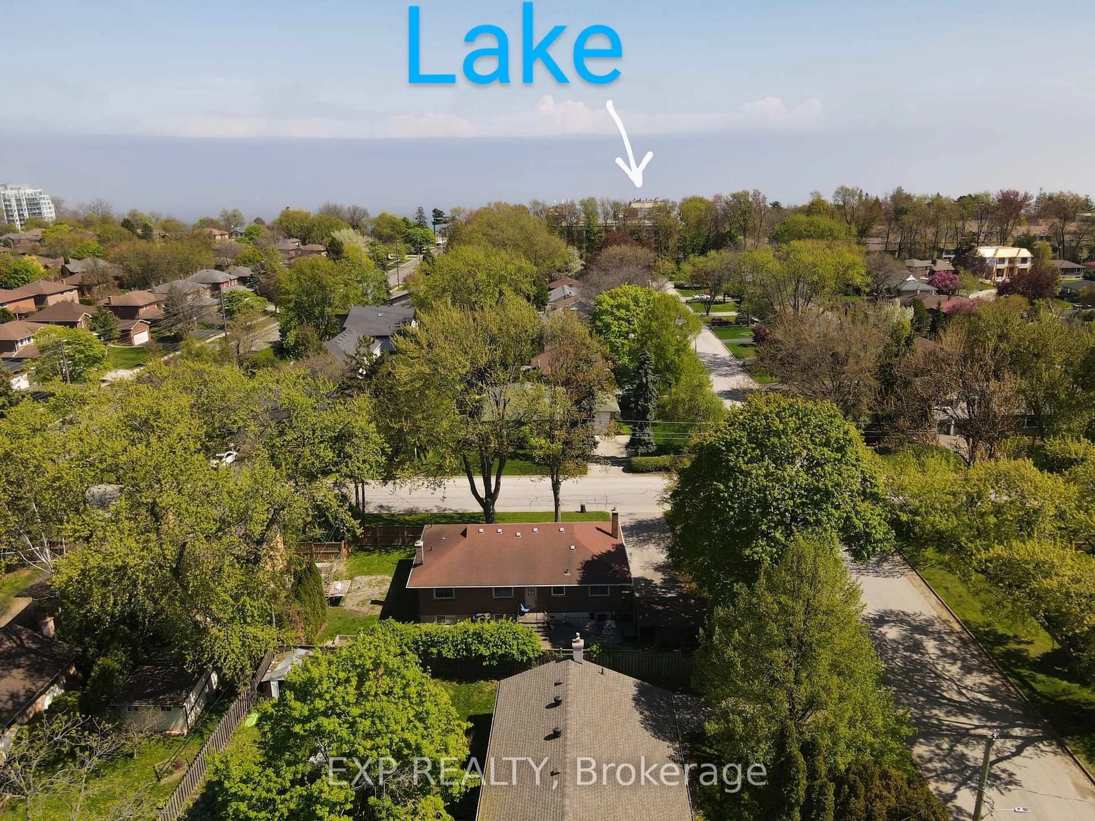 A pic from outside/outdoor area/front of a property/back of a property/a pic from drone, water/lake/river/ocean view for 169 Euston Rd, Burlington Ontario L7L 4V7