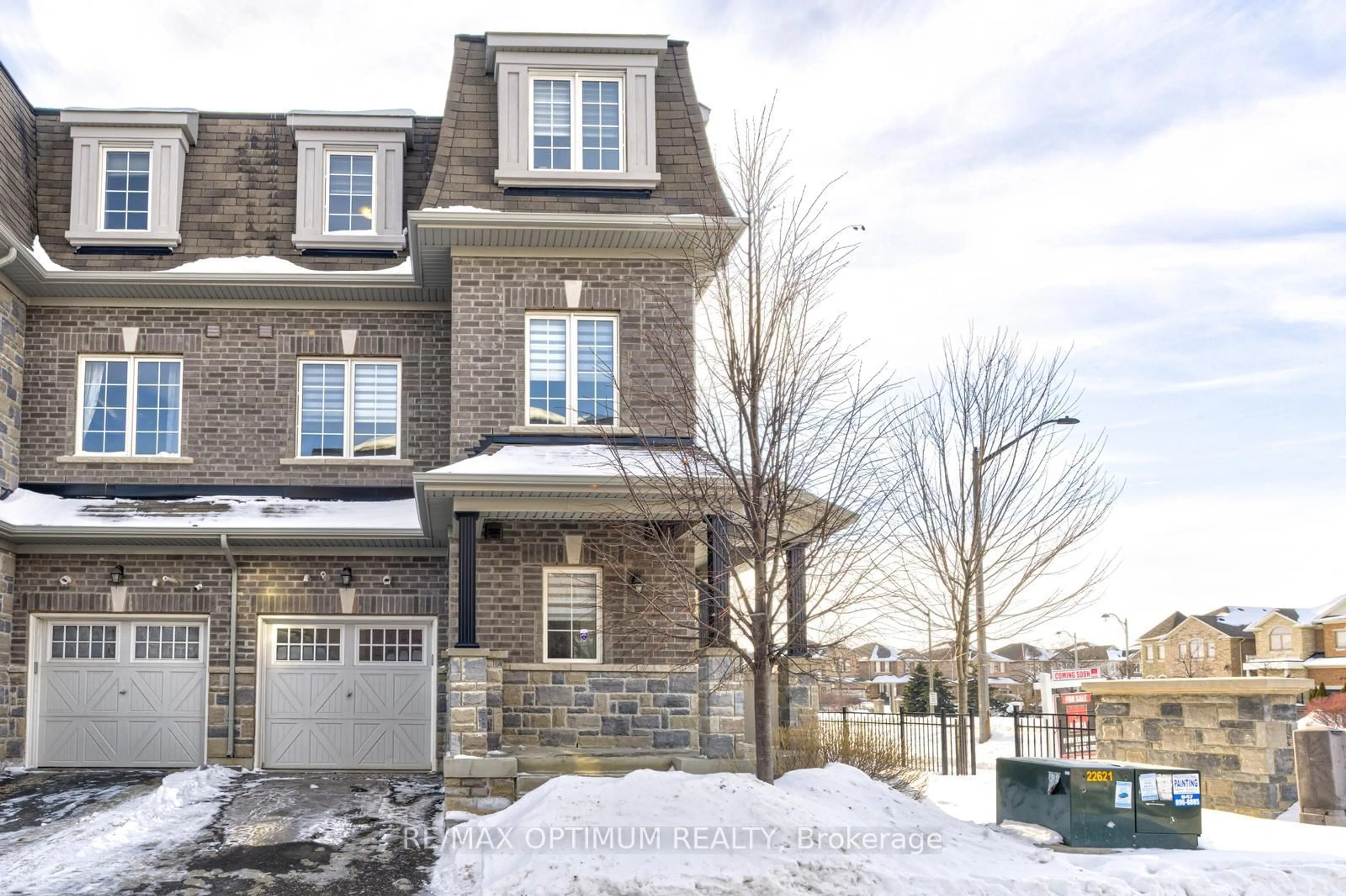 Home with brick exterior material, street for 2 Pomarine Way, Brampton Ontario L6X 0E4