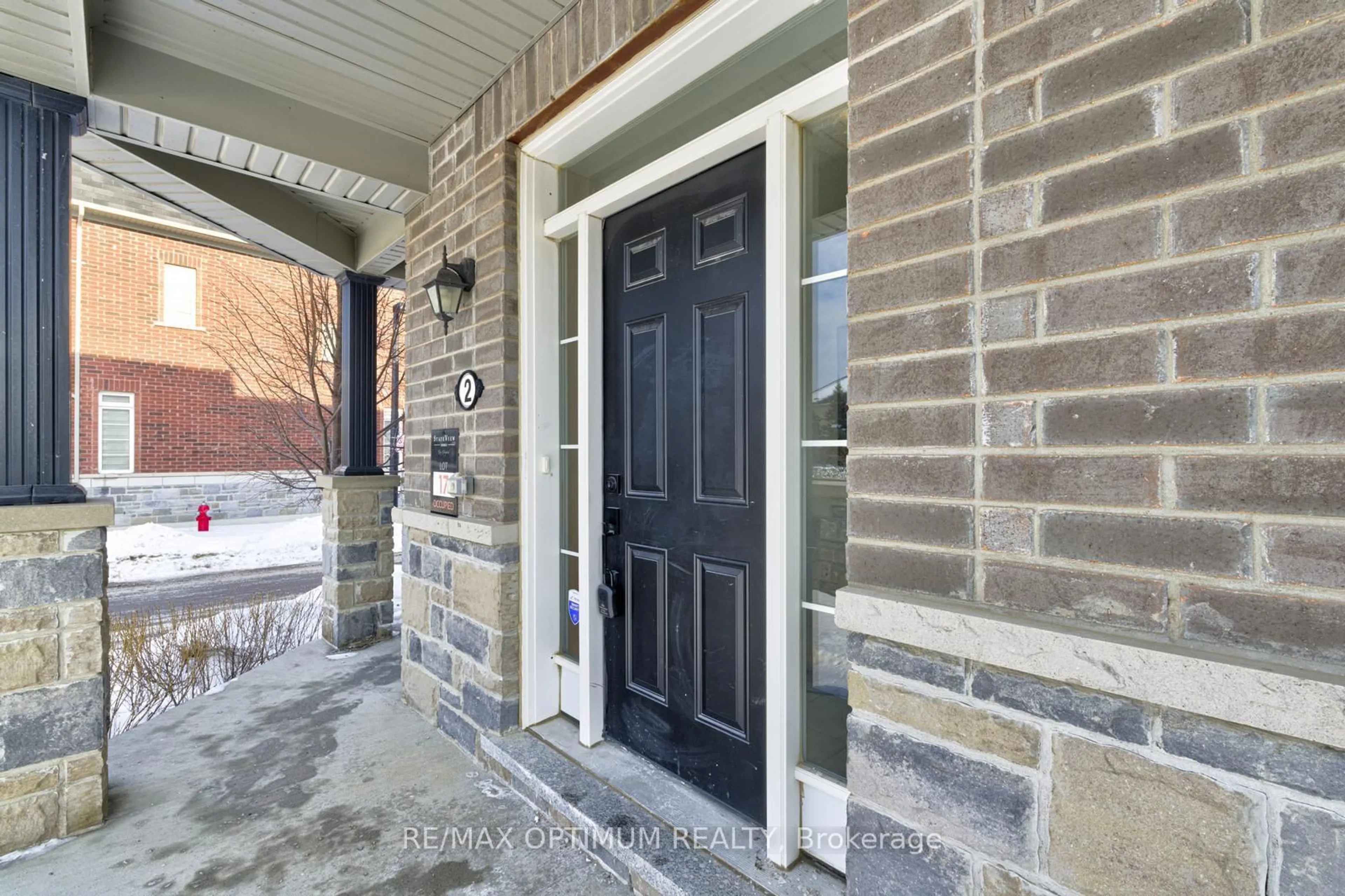 Indoor entryway for 2 Pomarine Way, Brampton Ontario L6X 0E4
