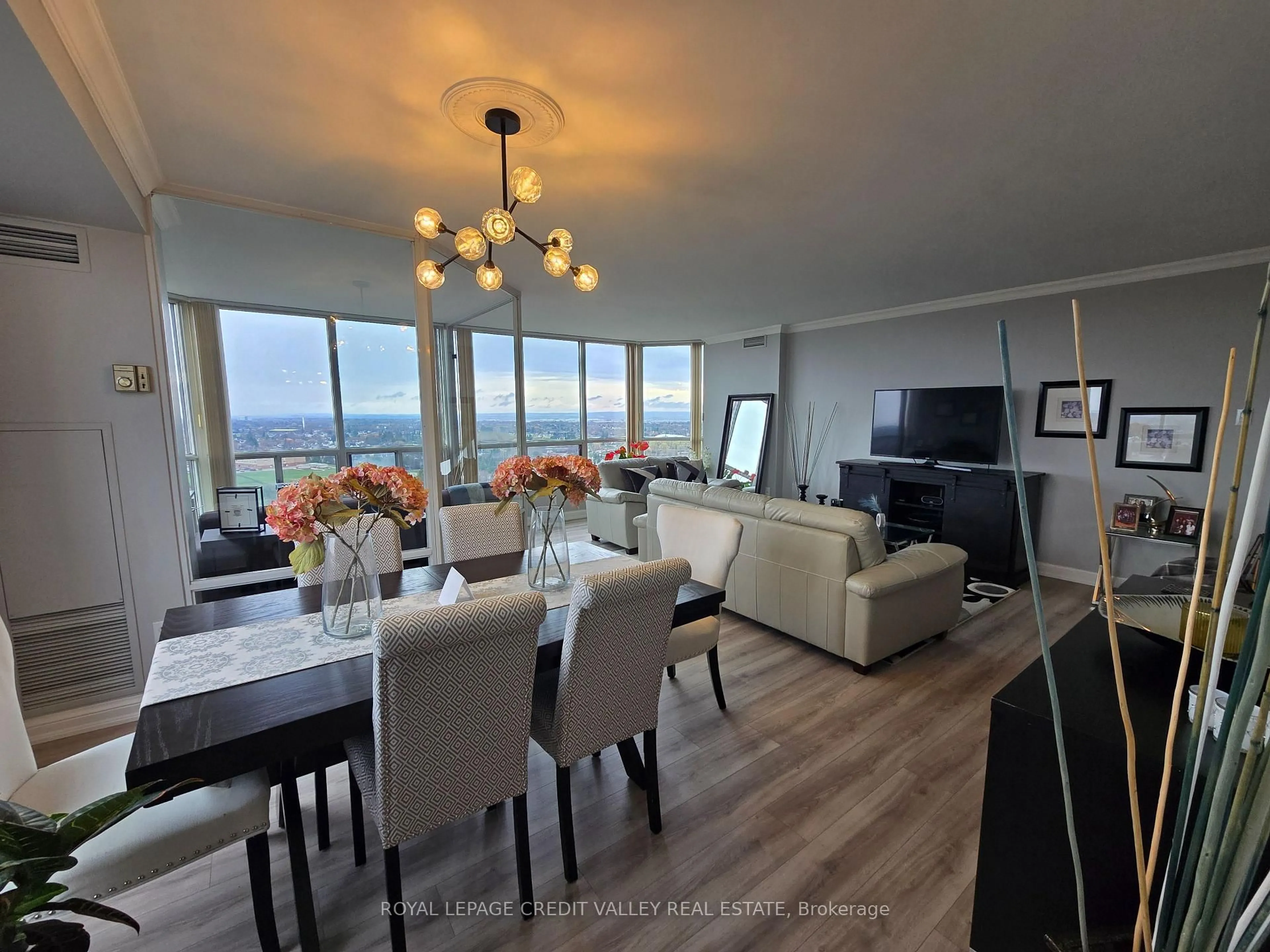 Unknown for 24 Hanover Rd #2101, Brampton Ontario L6S 5K8