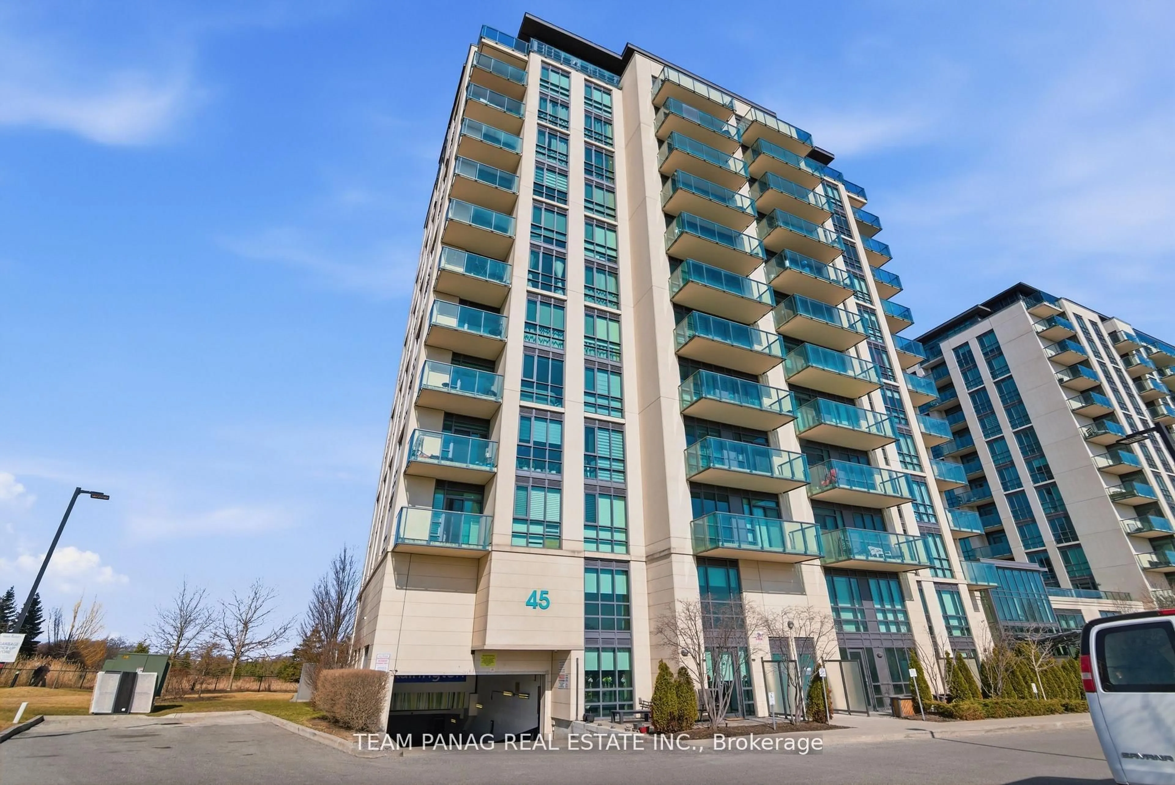 A pic from outside/outdoor area/front of a property/back of a property/a pic from drone, building for 45 Yorkland Blvd #209, Brampton Ontario L6P 4B4