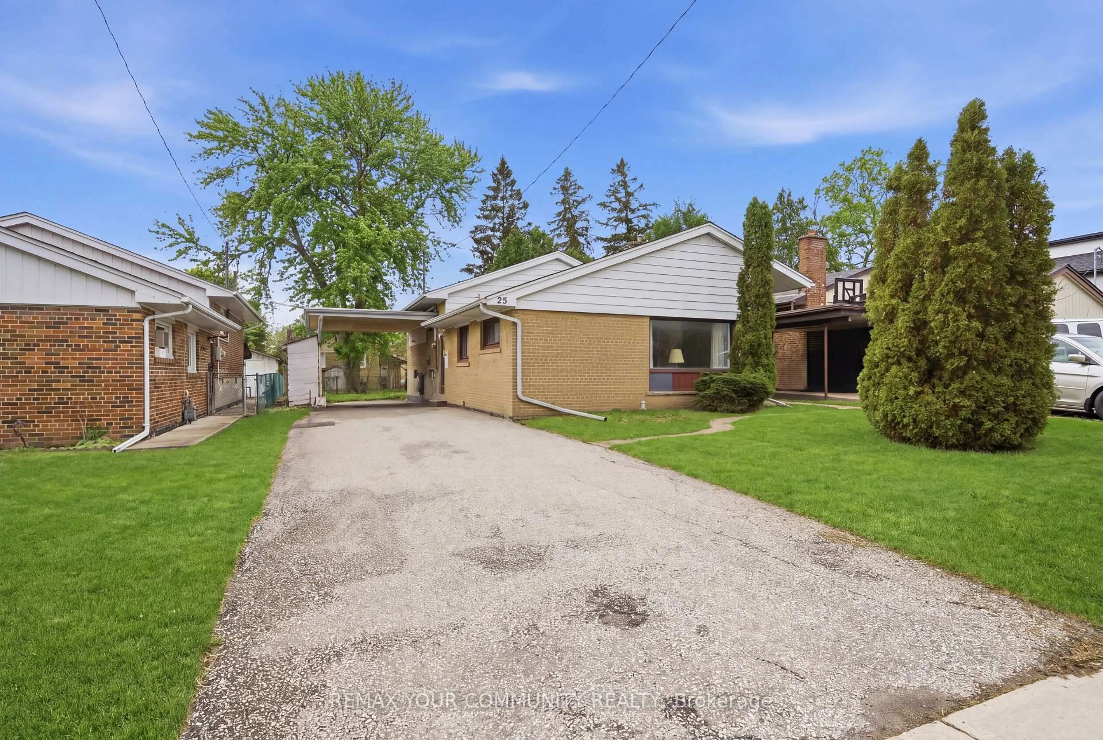 Unknown for 25 Fordwich Cres, Toronto Ontario M9W 2T3