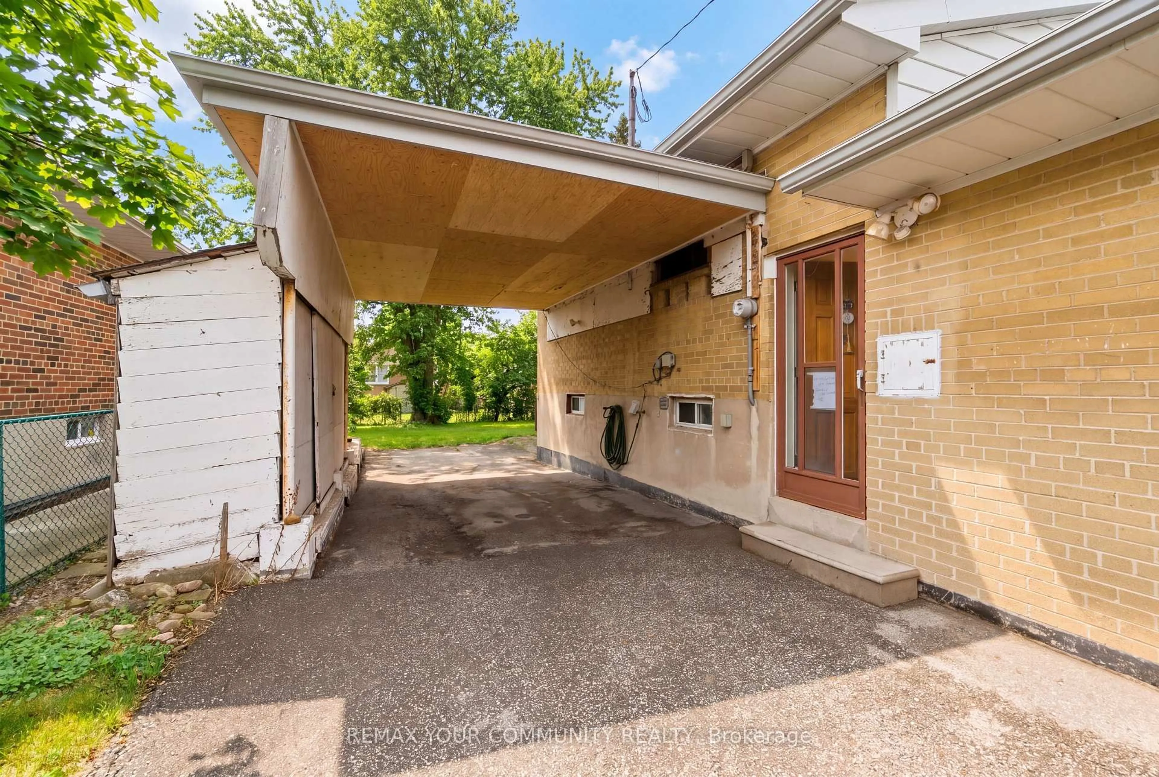 Unknown for 25 Fordwich Cres, Toronto Ontario M9W 2T3