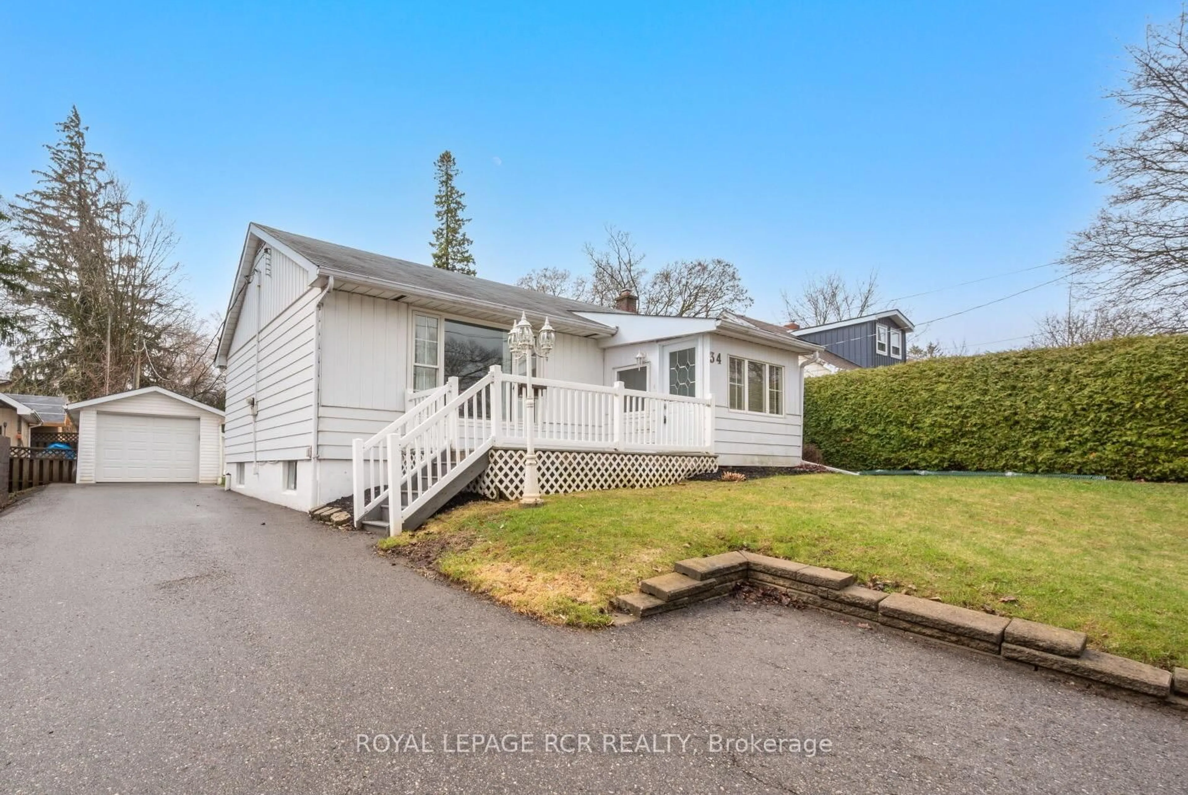 Unknown for 34 Elizabeth St, Orangeville Ontario L9W 1C1