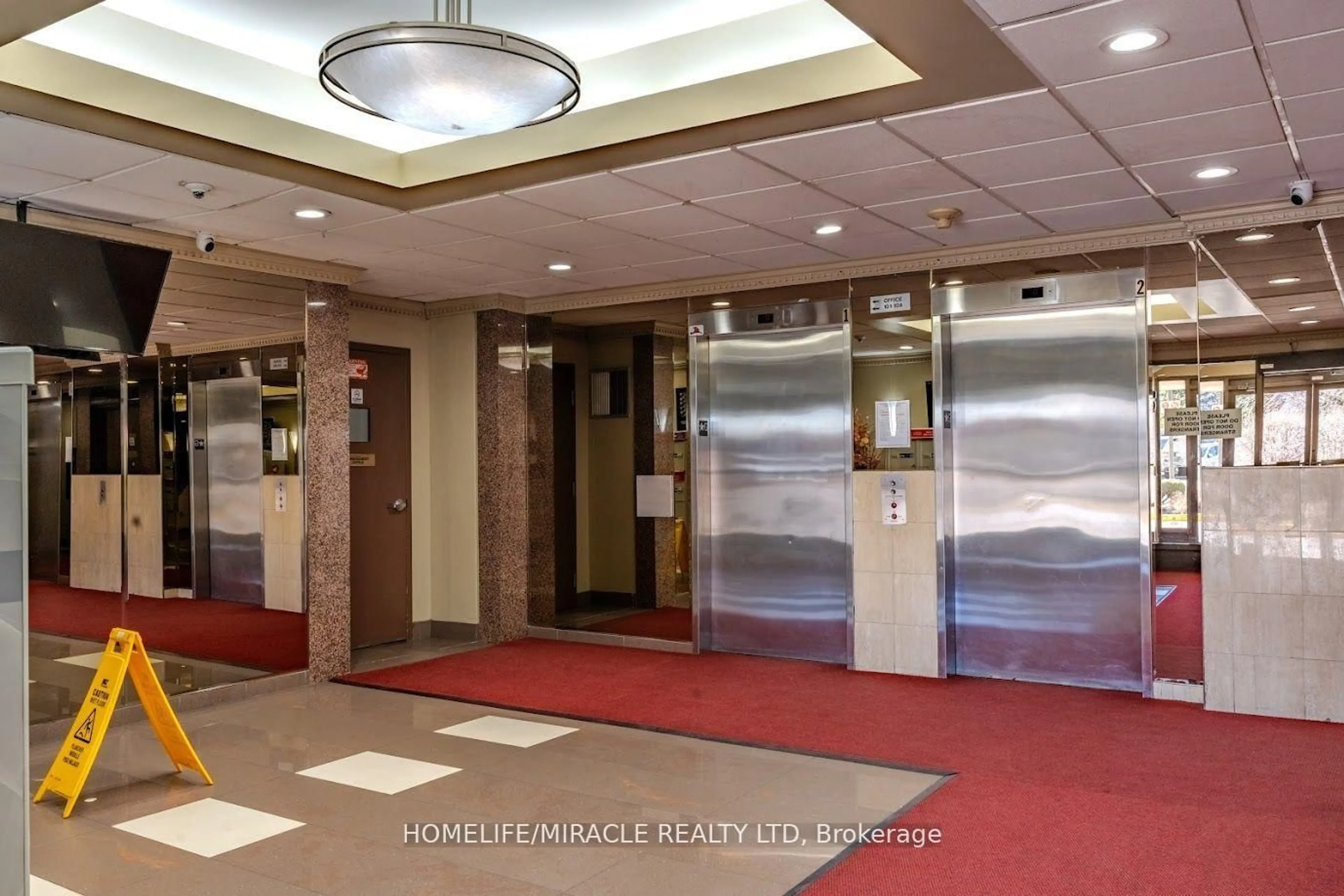 Indoor foyer for 21 Markbrook Lane #808, Toronto Ontario M9V 5E4