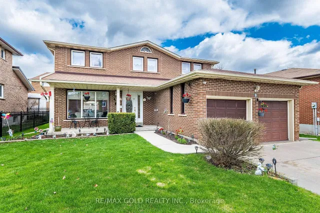 9 Princeton Terr, Brampton 2