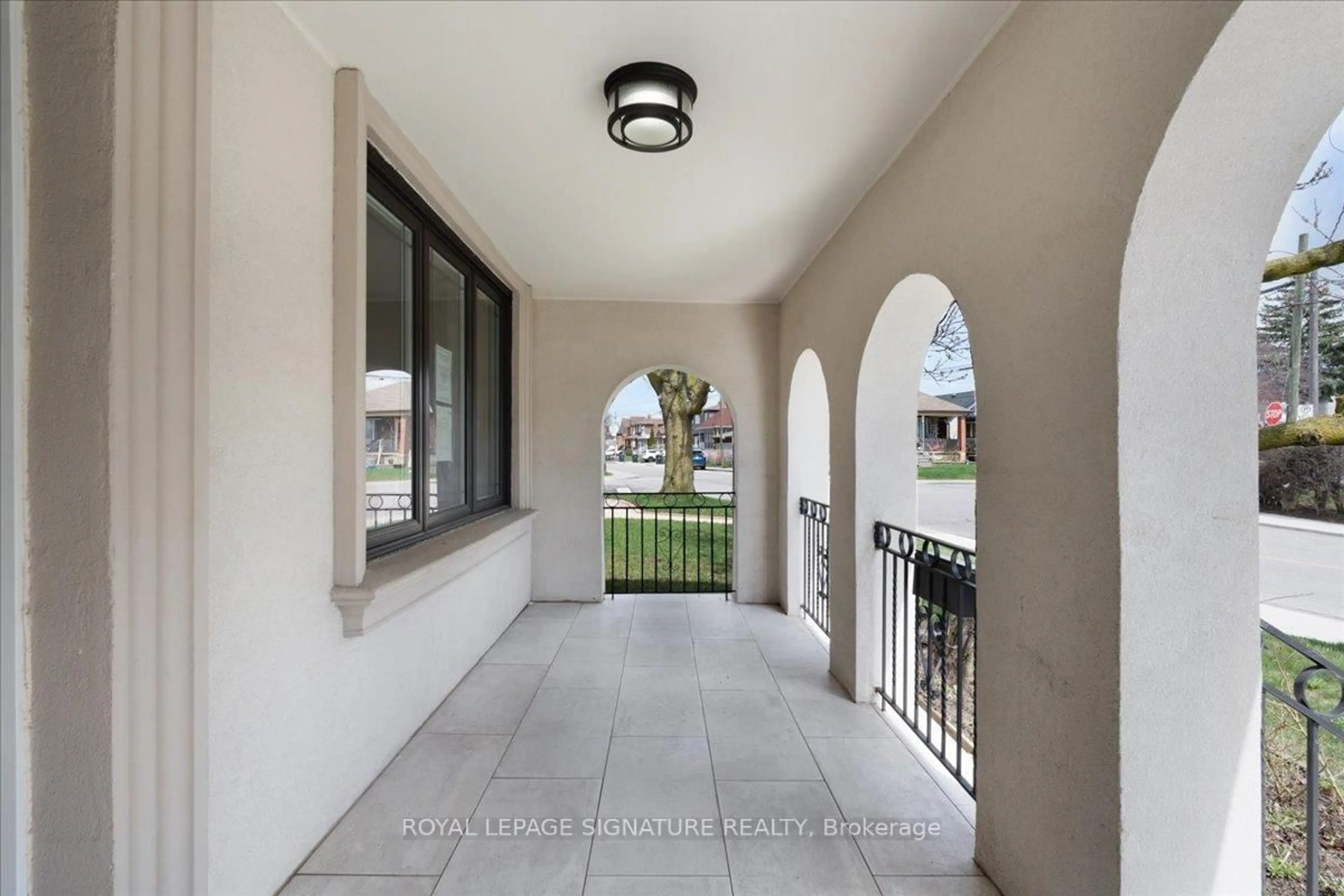 Unknown for 90A Bicknell Ave, Toronto Ontario M6M 4G7