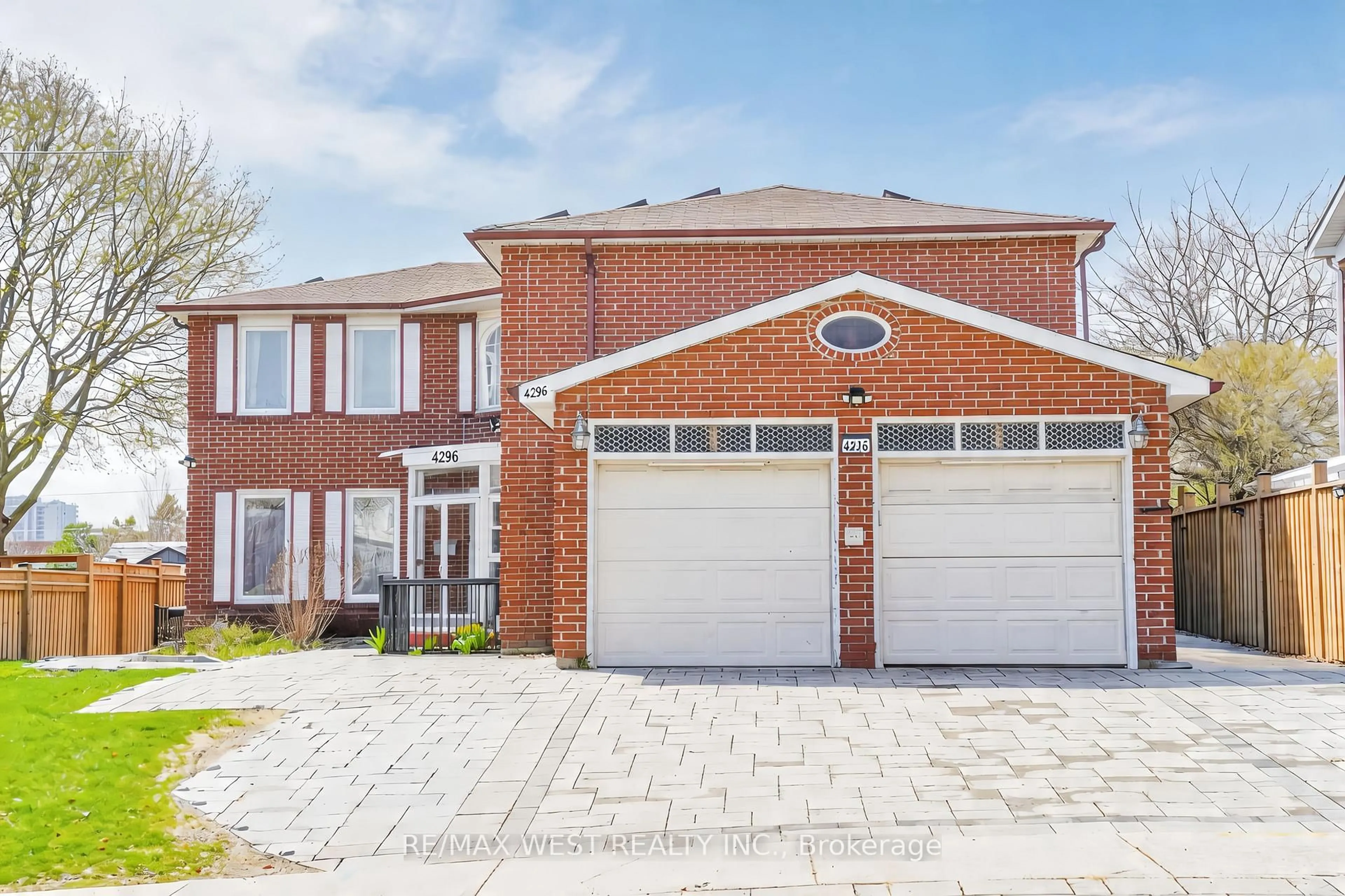 Home with brick exterior material, street for 4296 Claypine Rise, Mississauga Ontario L4W 2G6