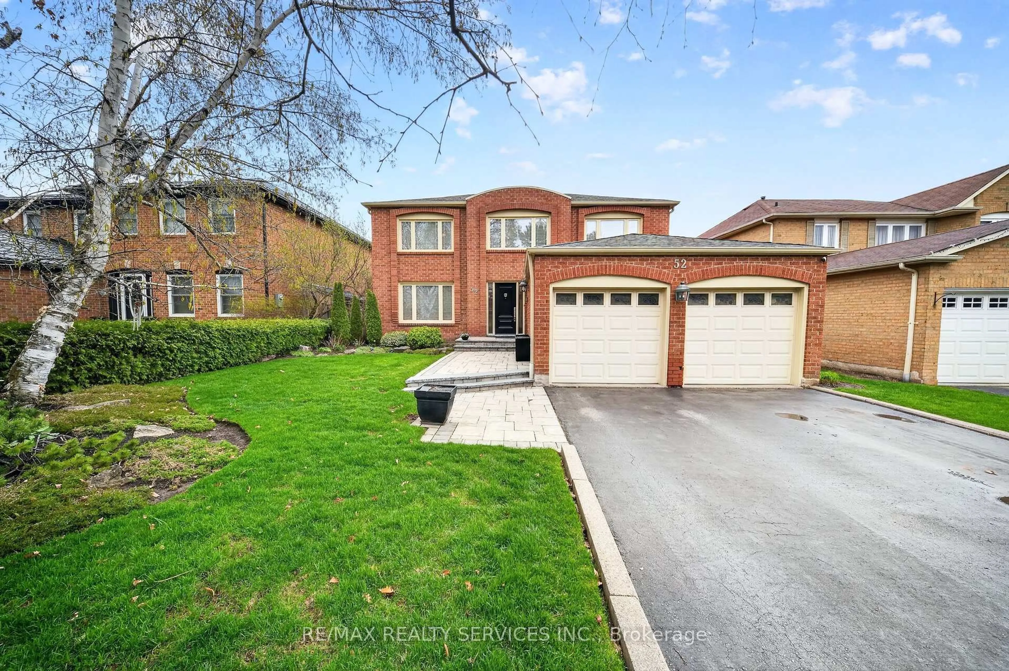 Home with brick exterior material, street for 52 Nottingham Cres, Brampton Ontario L6S 4G4