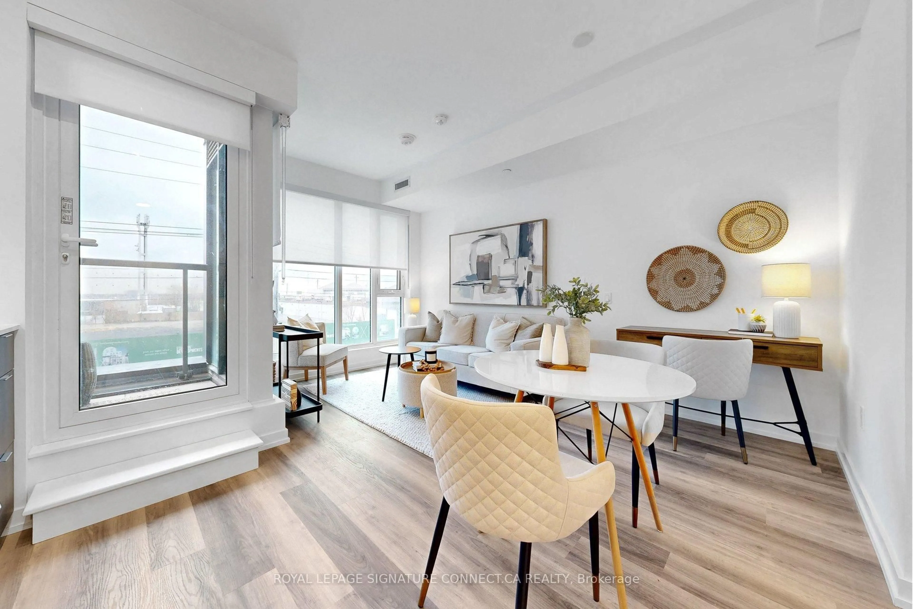 Unknown for 6 Chartwell Rd #208, Toronto Ontario M8Z 0H2