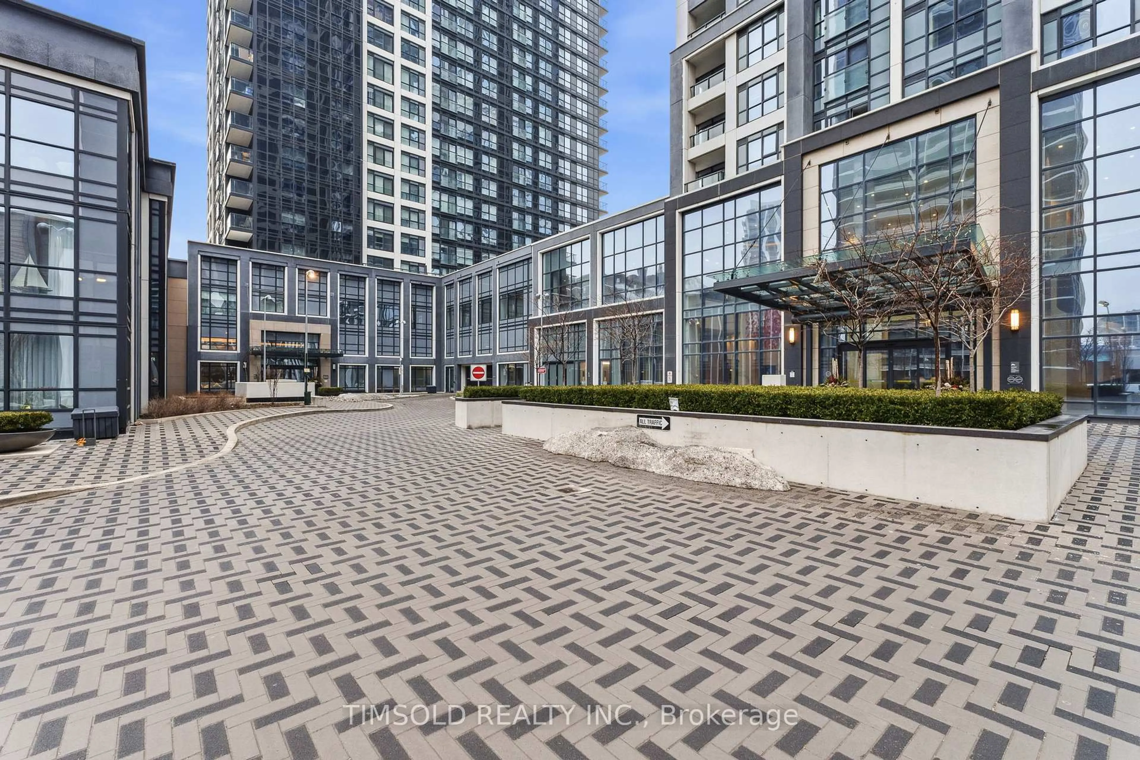 Patio, street for 5 Mabelle Ave #4136, Toronto Ontario M9A 4Y1
