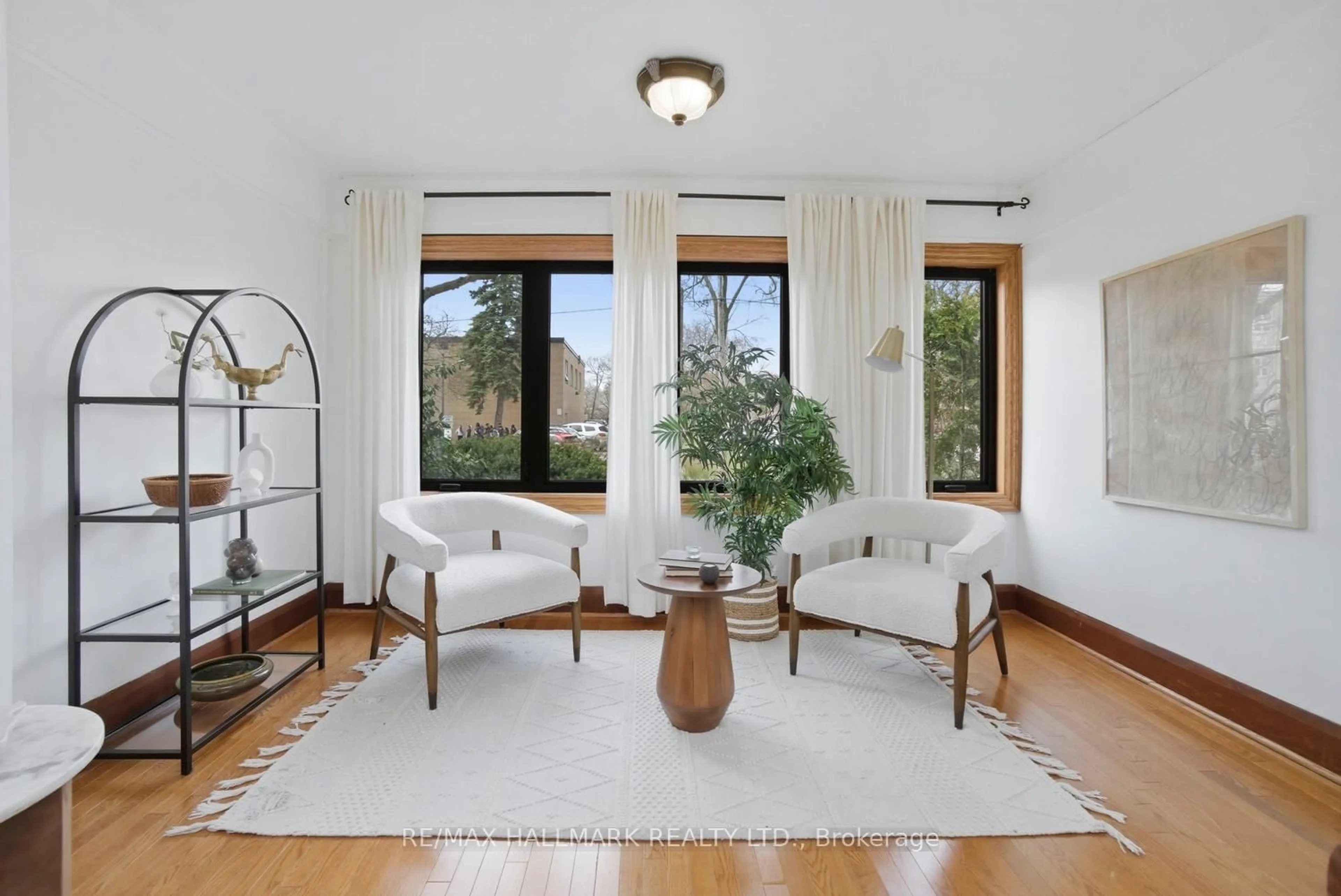 Living room with furniture, unknown for 263 Humbercrest Blvd, Toronto Ontario M6S 4L5