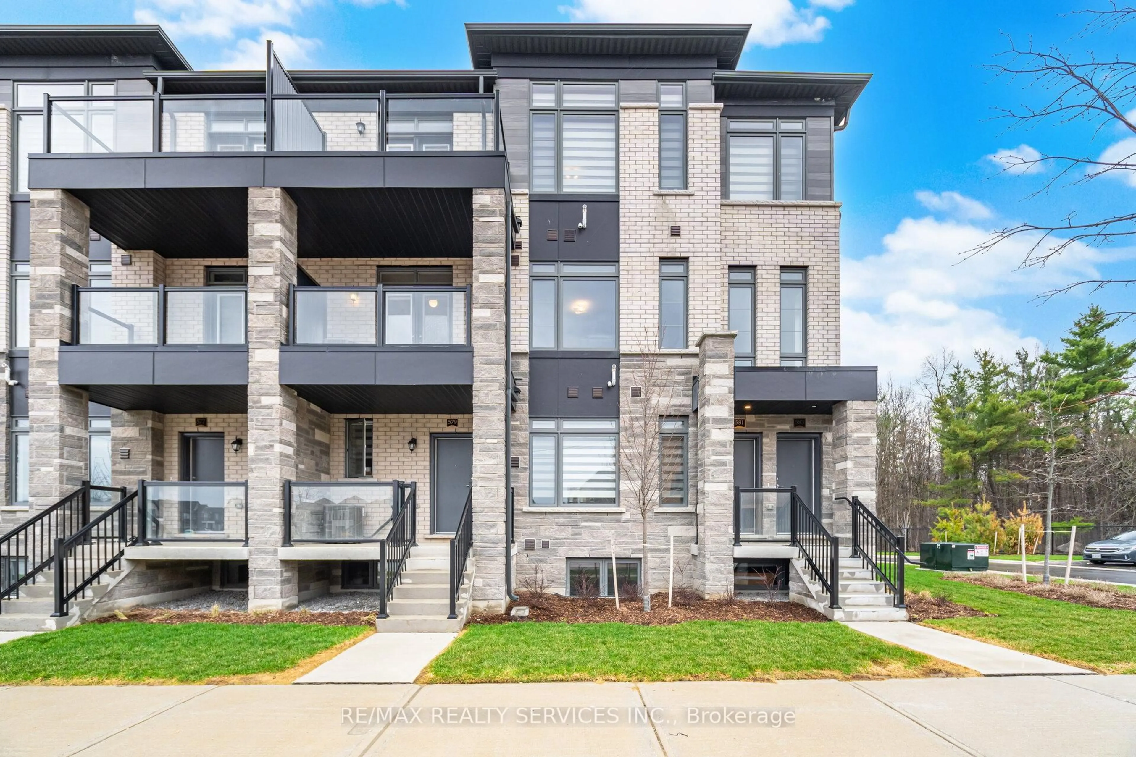 Home with brick exterior material, street for 581 Tim Manley Ave, Caledon Ontario L7C 4P3