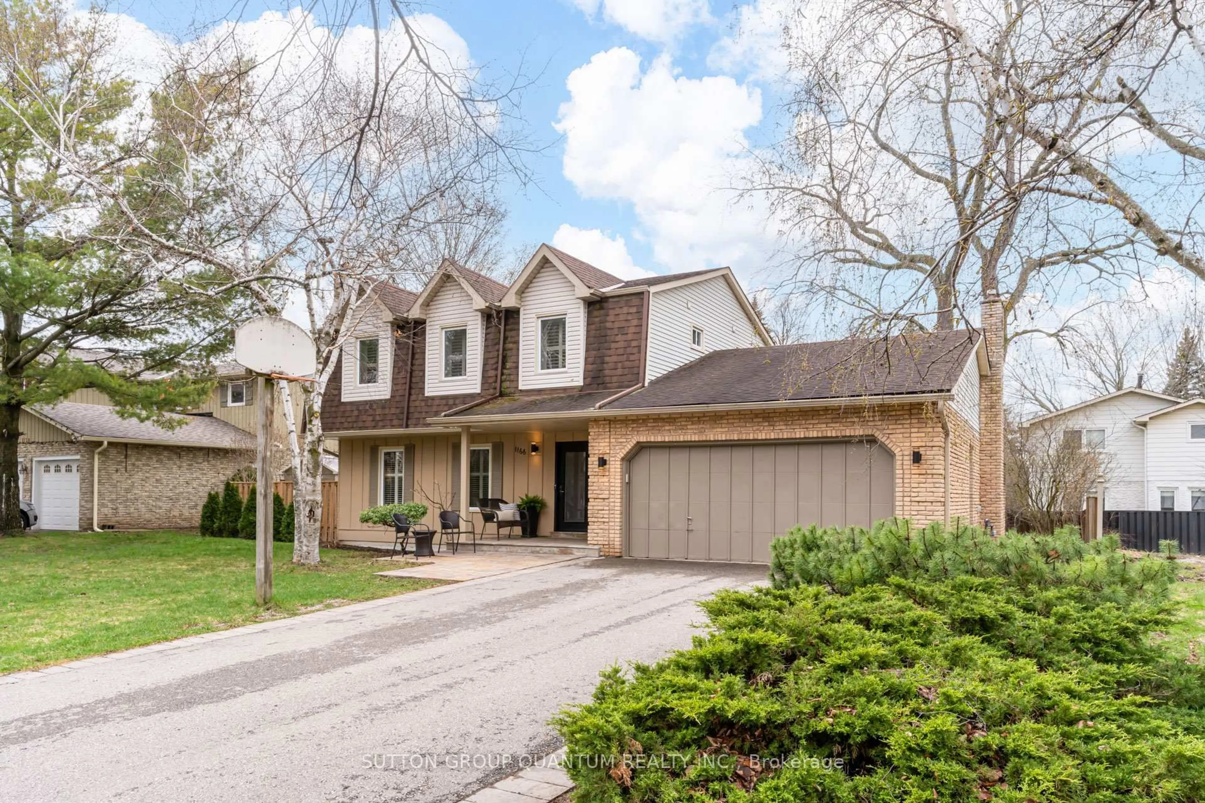 Home with brick exterior material, street for 1166 Geran Cres, Mississauga Ontario L5H 3R5