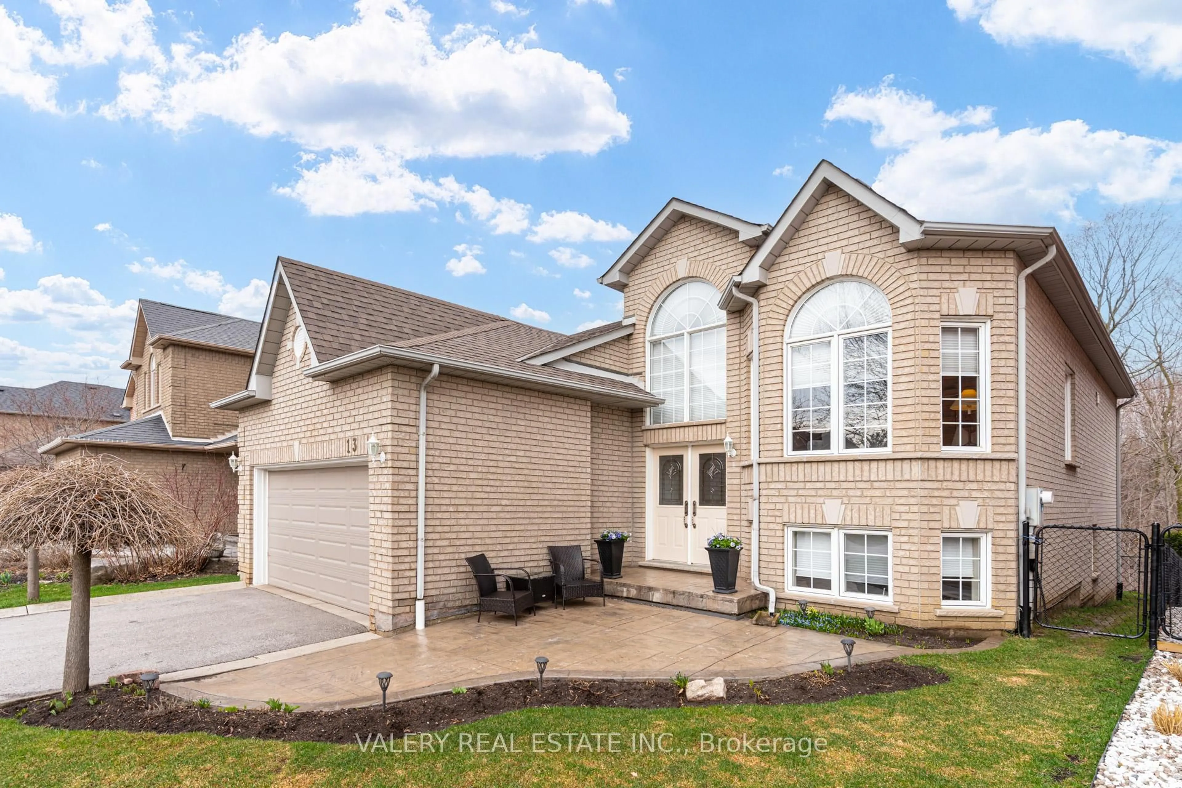 Home with brick exterior material, street for 13 Blueberry Hill Crt, Caledon Ontario L7E 1S3
