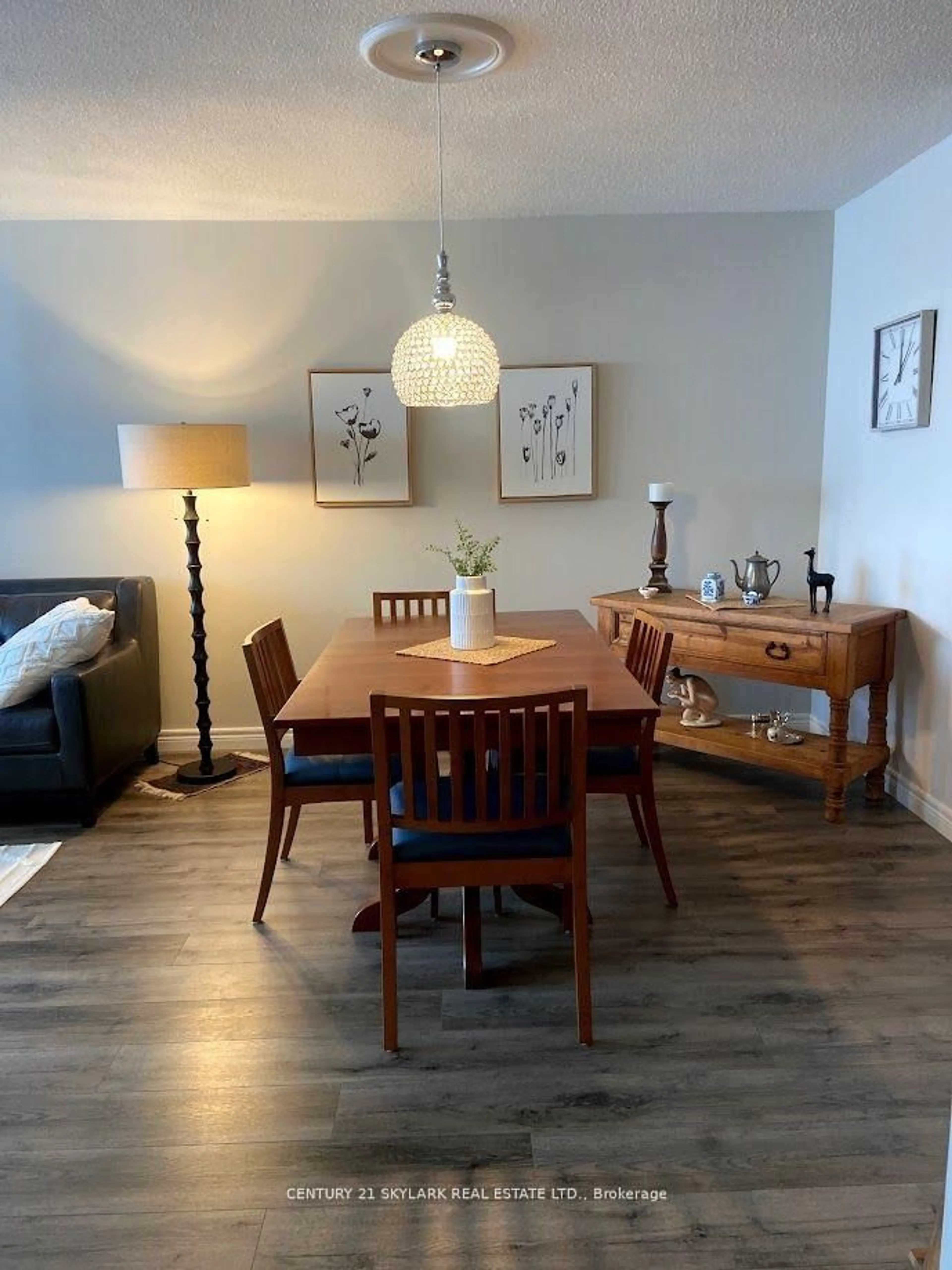 Dining room, wood/laminate floor for 8 Lisa St #706, Brampton Ontario L6Y 3V1