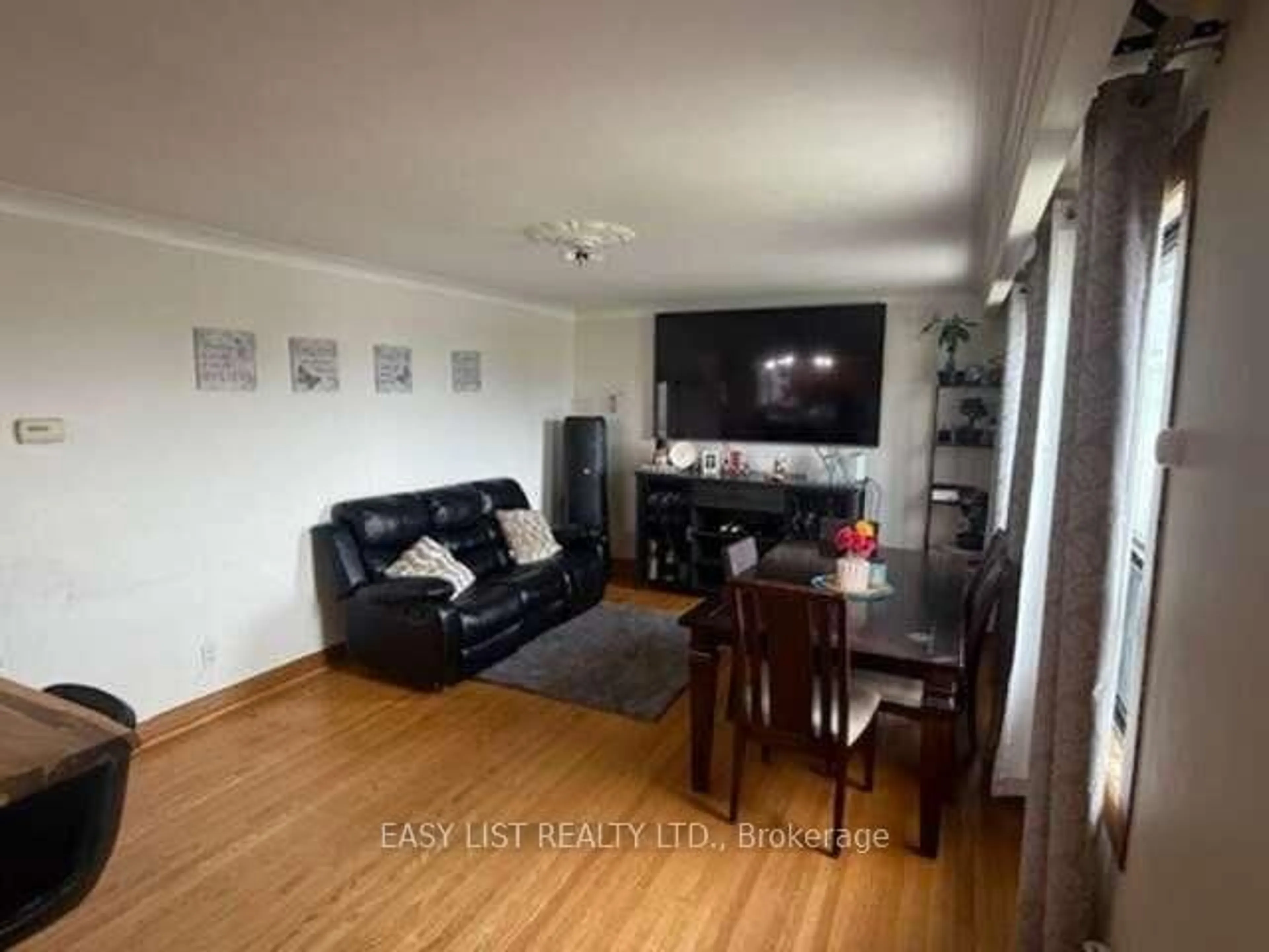 A pic of a room for 49 Blaydon Ave, Toronto Ontario M3M 2E3