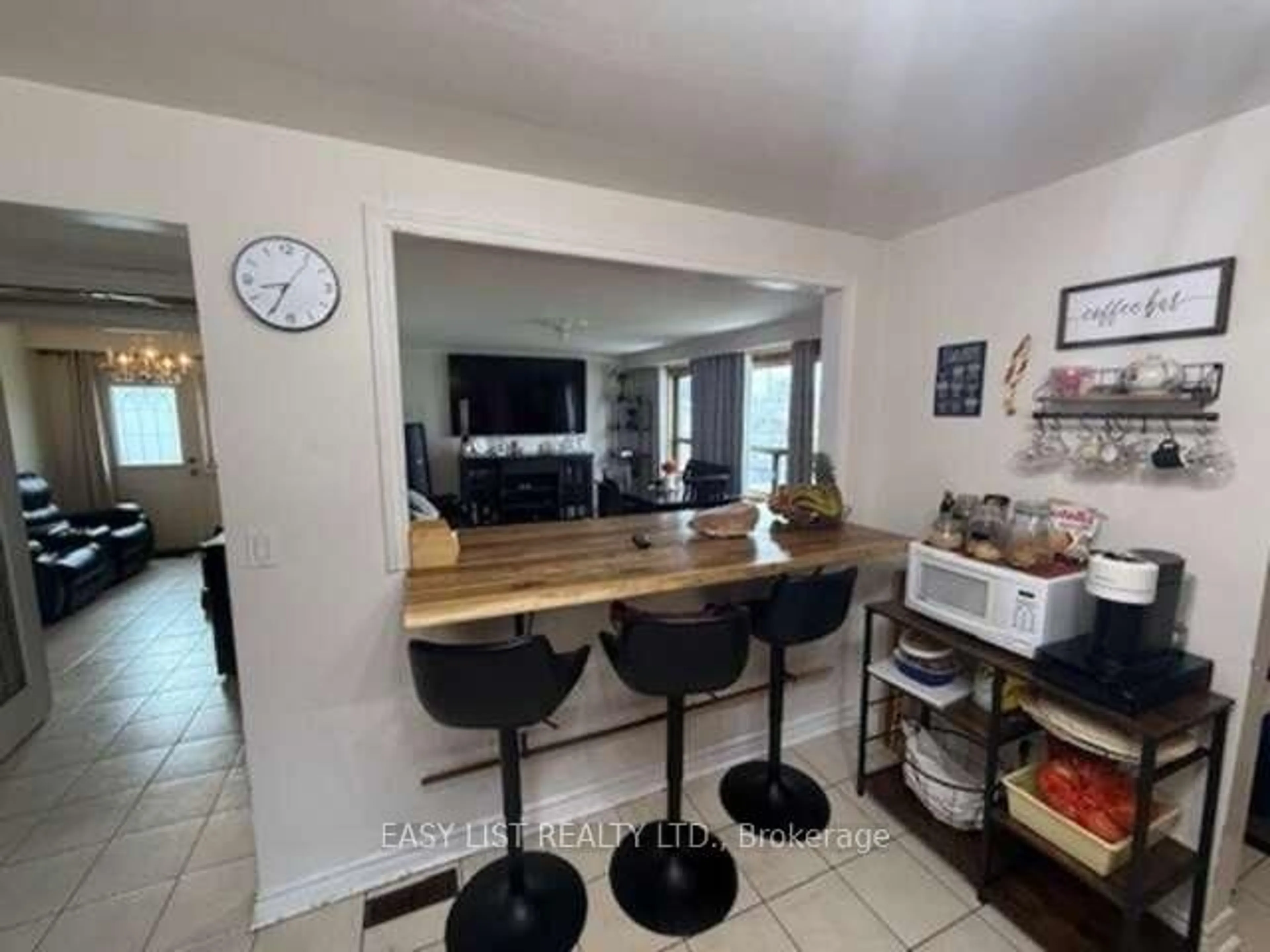 A pic of a room for 49 Blaydon Ave, Toronto Ontario M3M 2E3