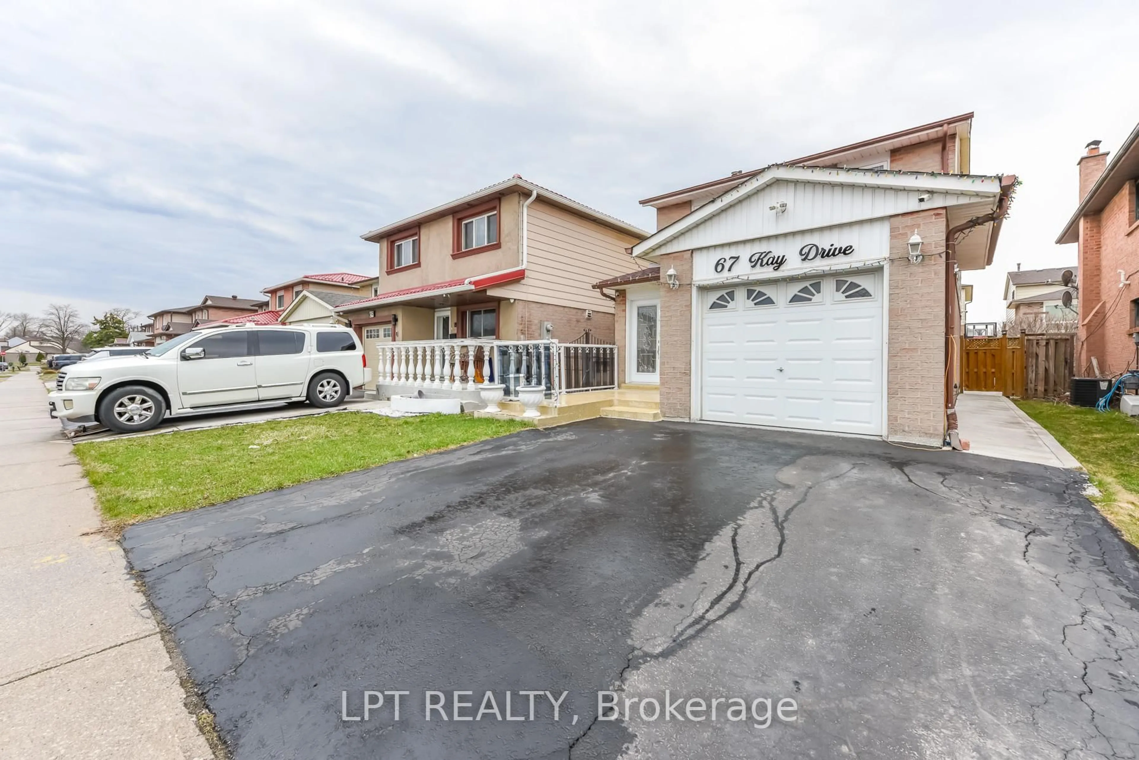 Unknown for 67 Kay Dr, Toronto Ontario M9V 4X8